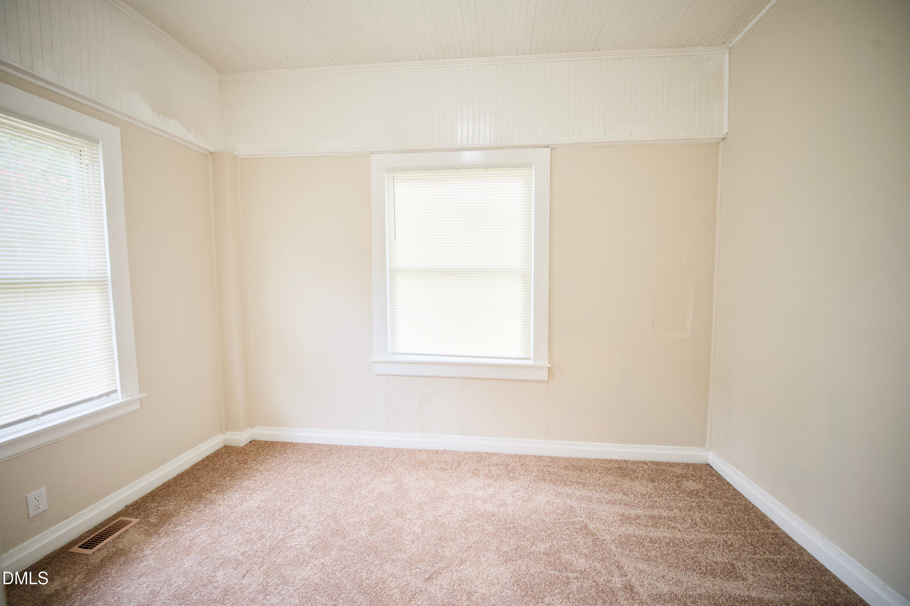 1101 Eva Street Property Photo 12