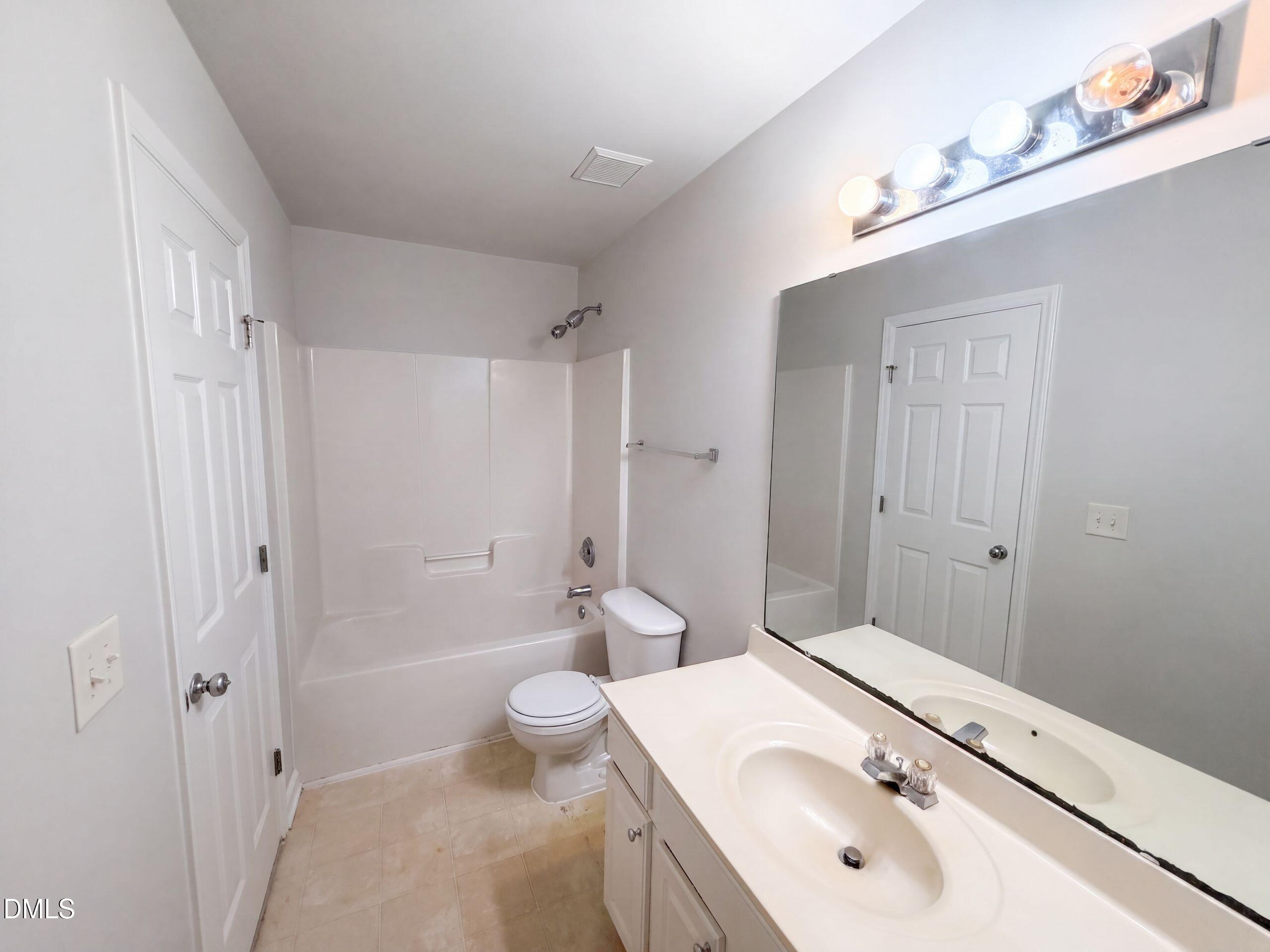 8408 Aztec Dawn Court Property Photo 14