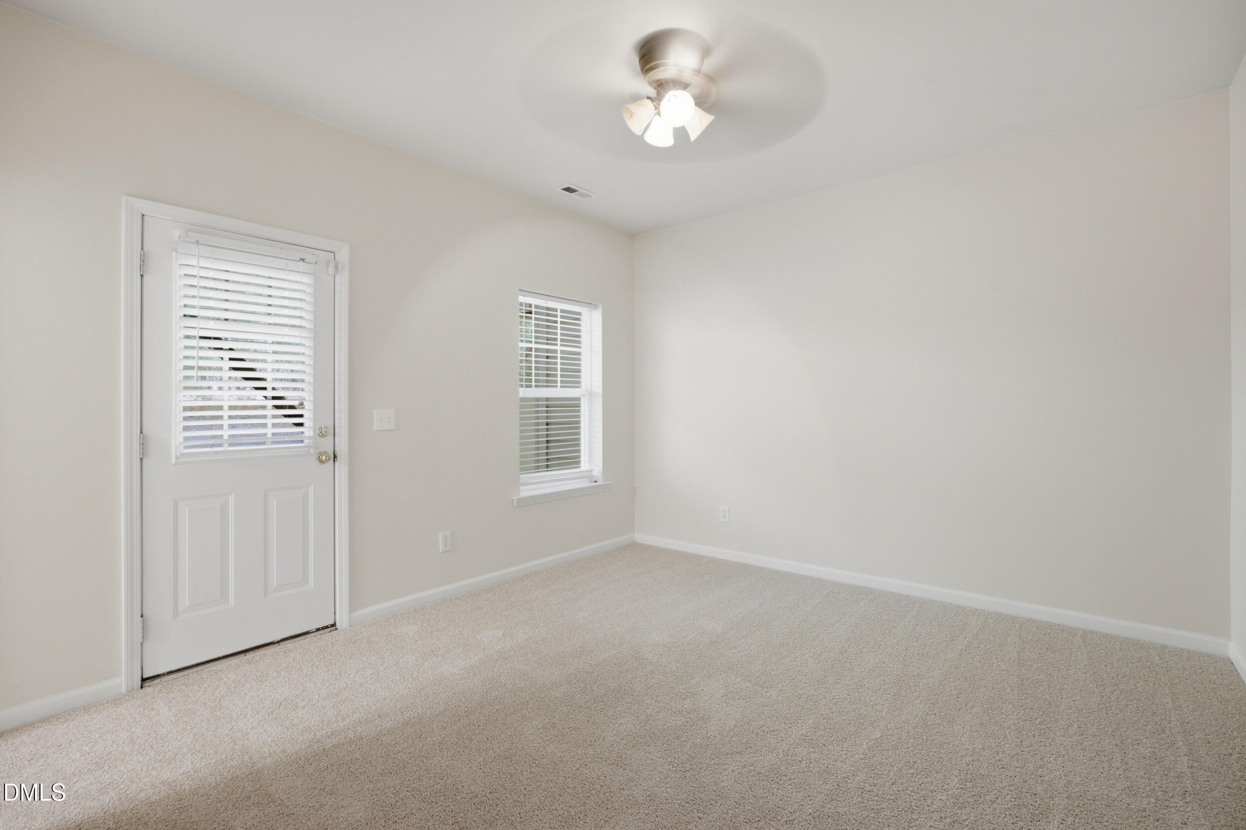 316 Linden Park Lane Property Photo 3