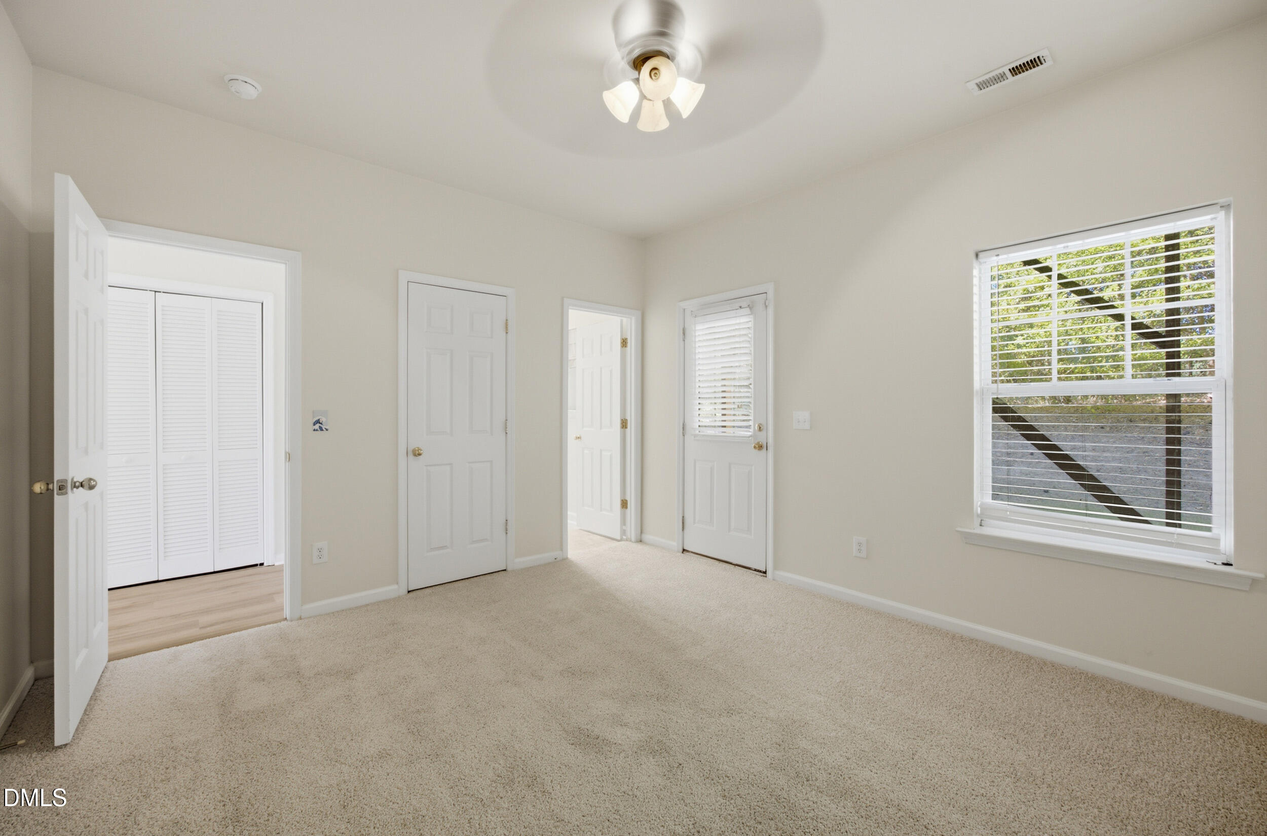 316 Linden Park Lane Property Photo 4
