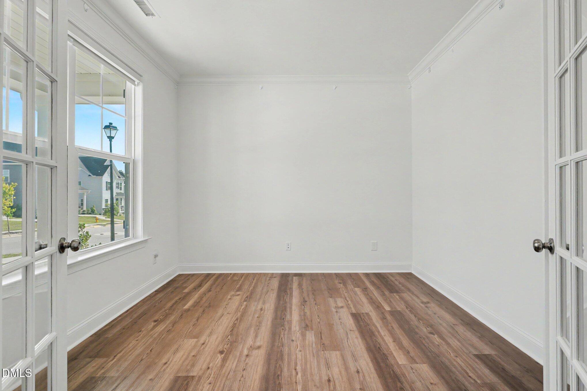 1548 Goldfinch Perch Lane Property Photo 7