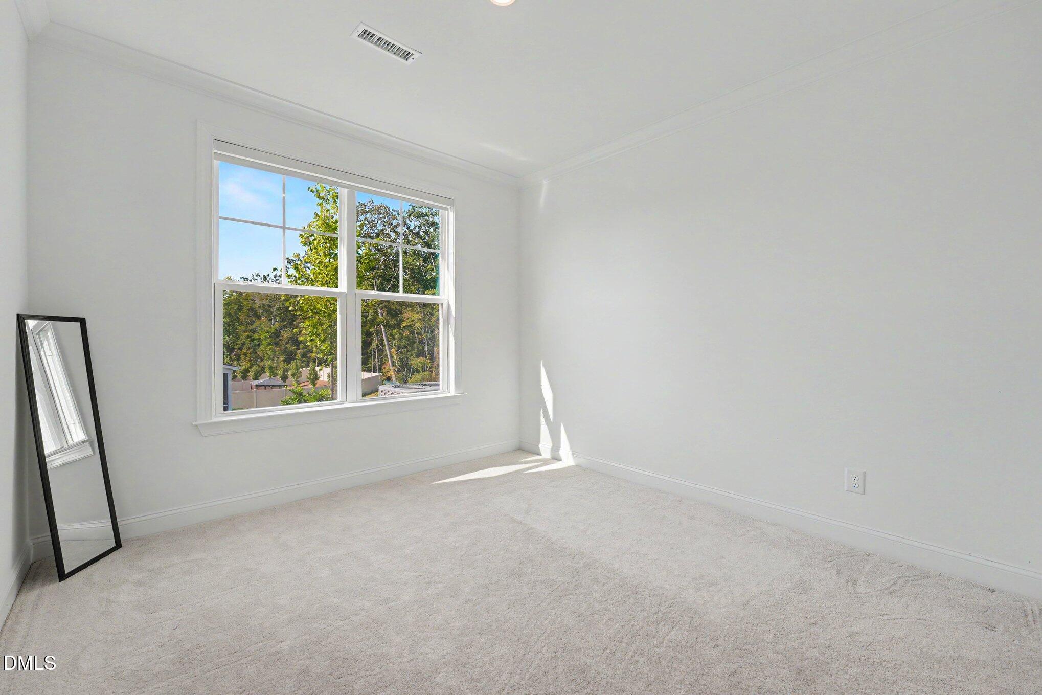 1548 Goldfinch Perch Lane Property Photo 14