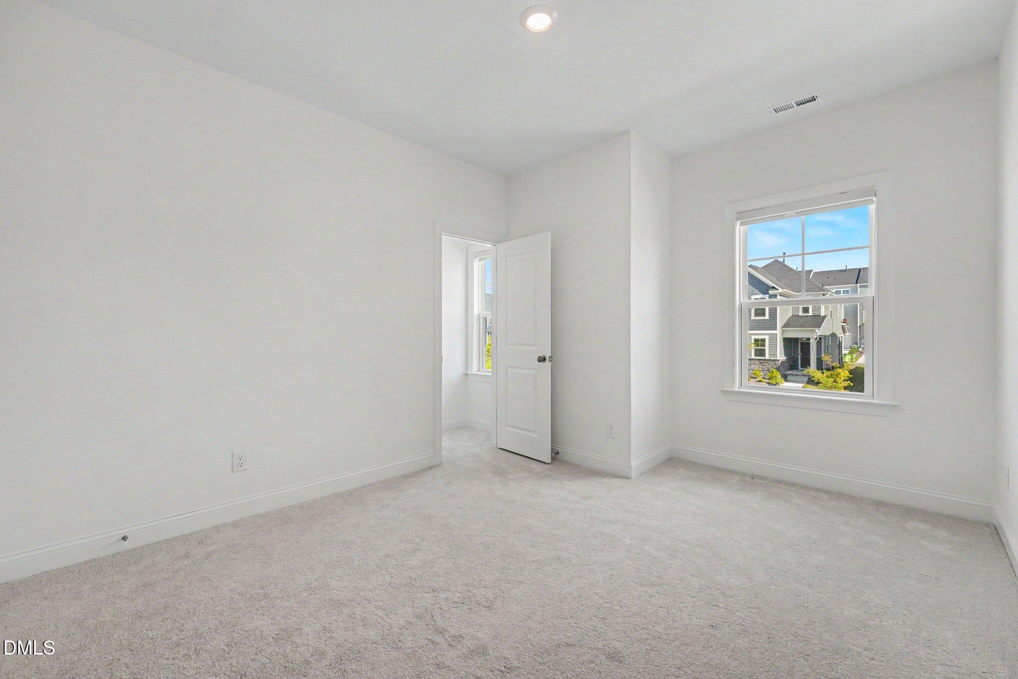 1548 Goldfinch Perch Lane Property Photo 16