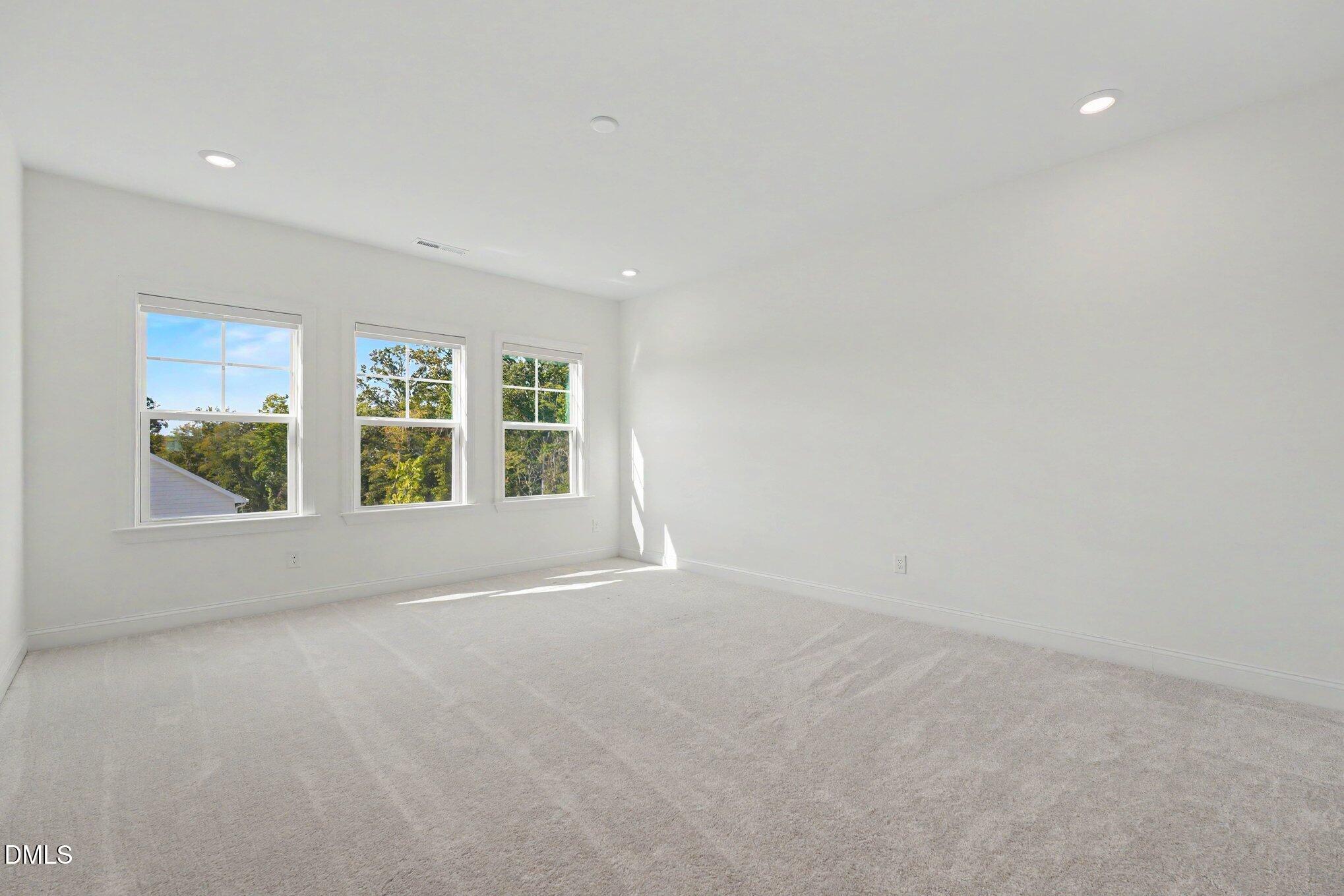 1548 Goldfinch Perch Lane Property Photo 18