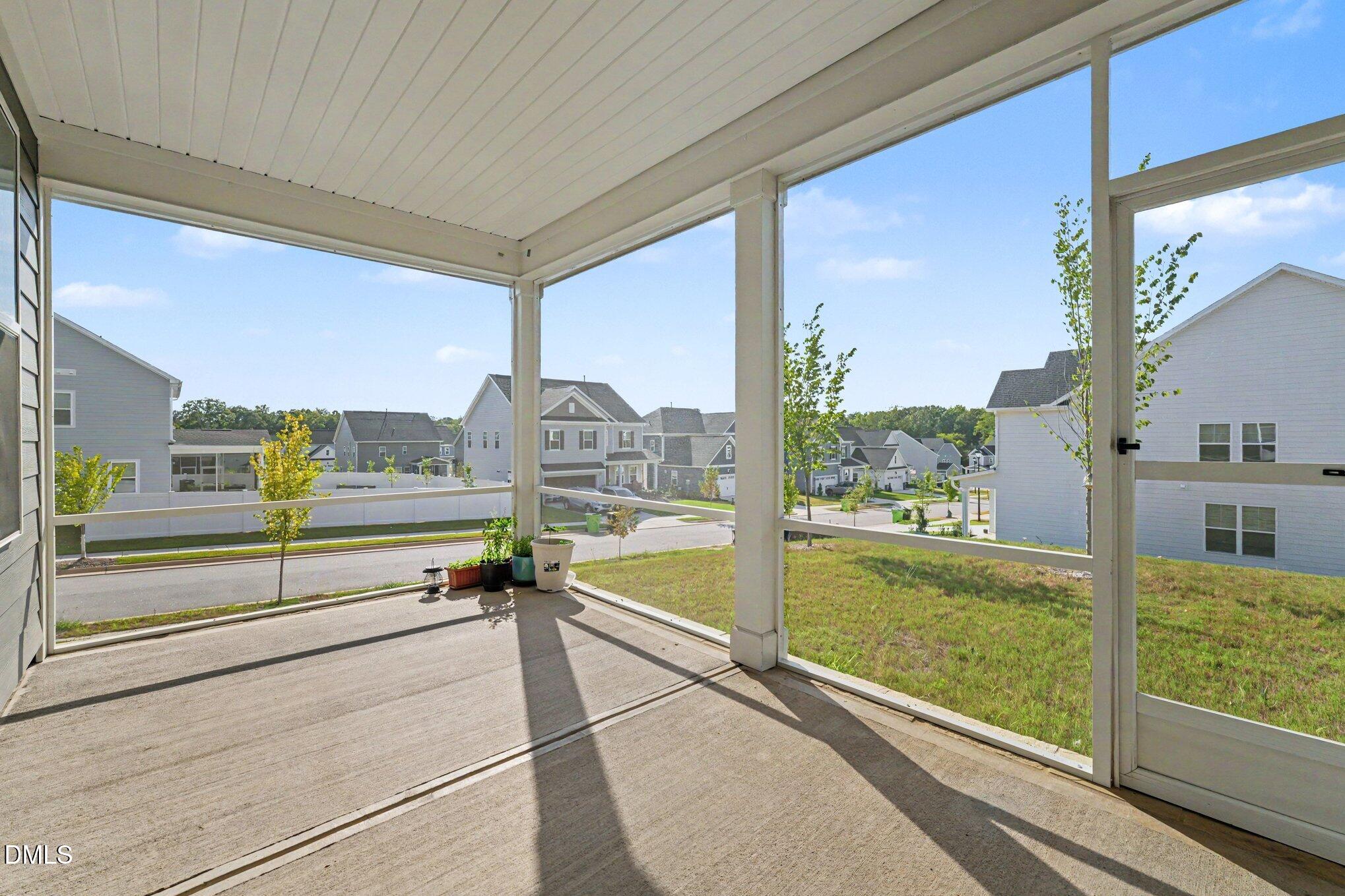 1548 Goldfinch Perch Lane Property Photo 27