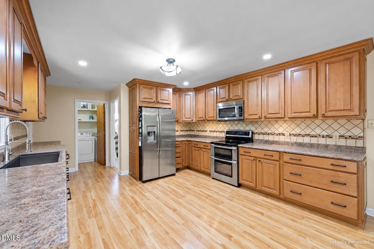 6324 Tryon Road Property Photo 10