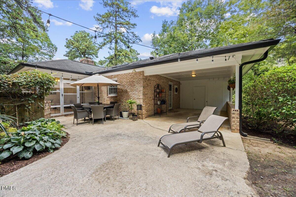 6908 Brecken Ridge Avenue Property Photo 9