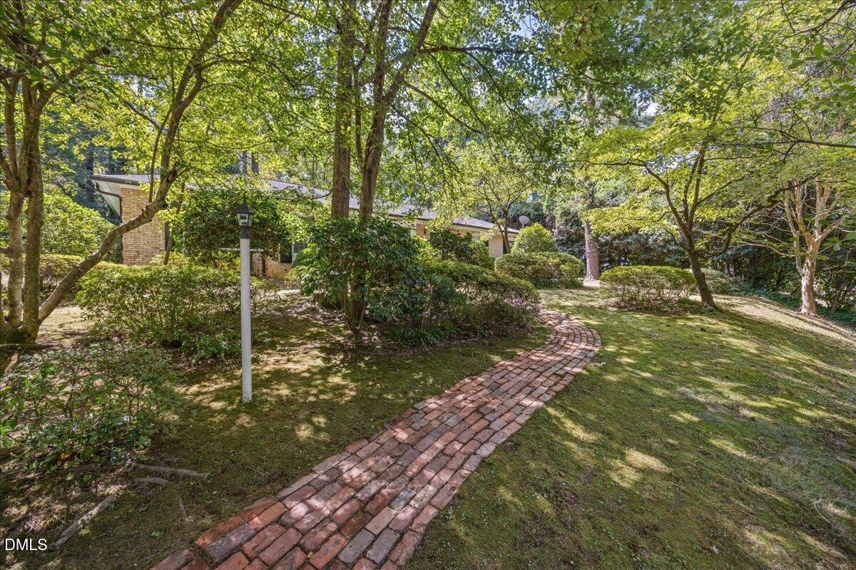6908 Brecken Ridge Avenue Property Photo 10