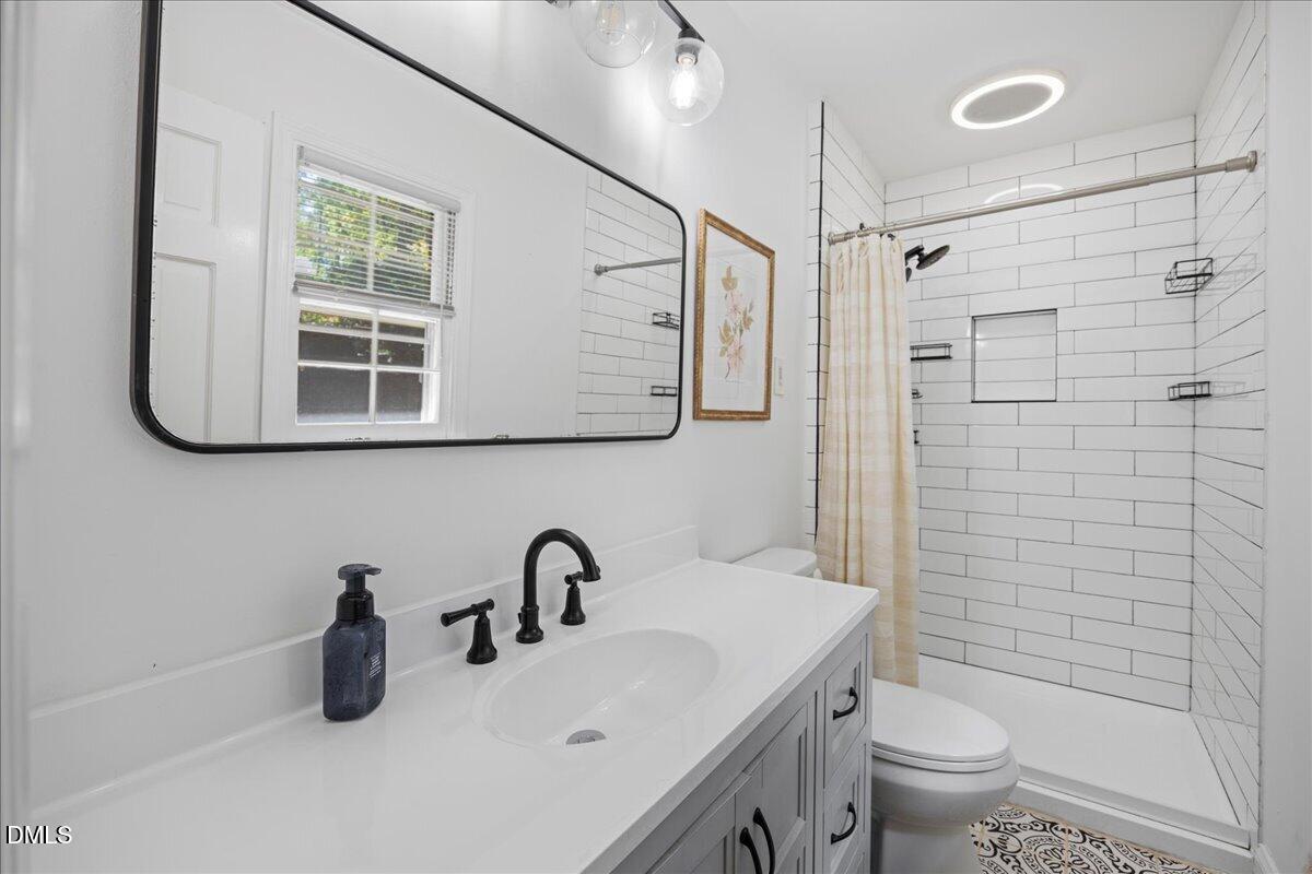 6908 Brecken Ridge Avenue Property Photo 29
