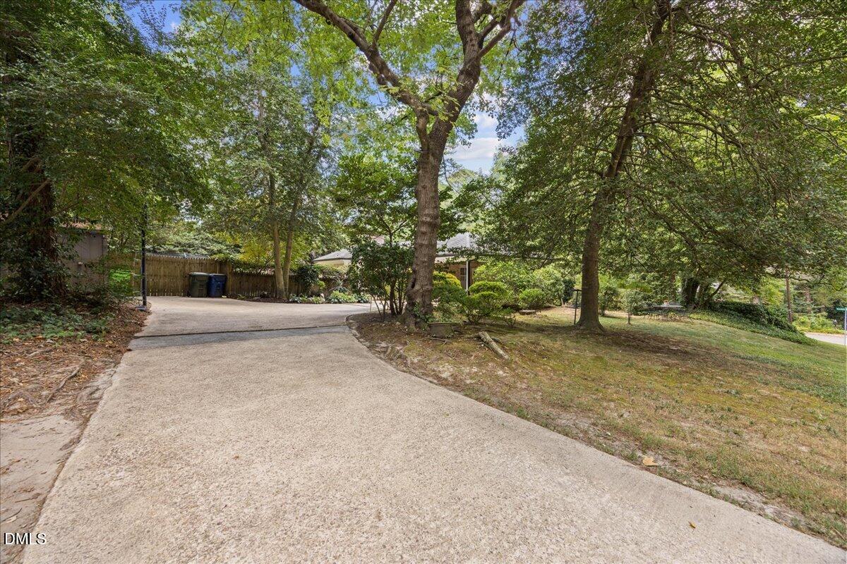 6908 Brecken Ridge Avenue Property Photo 34