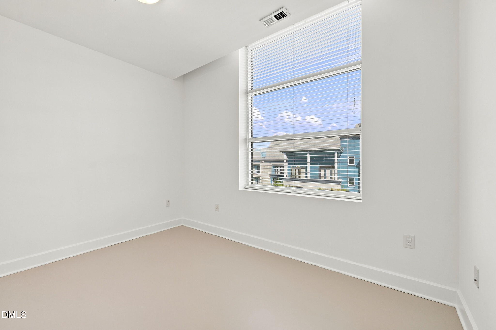 2608 Erwin Road 402 Property Photo 23