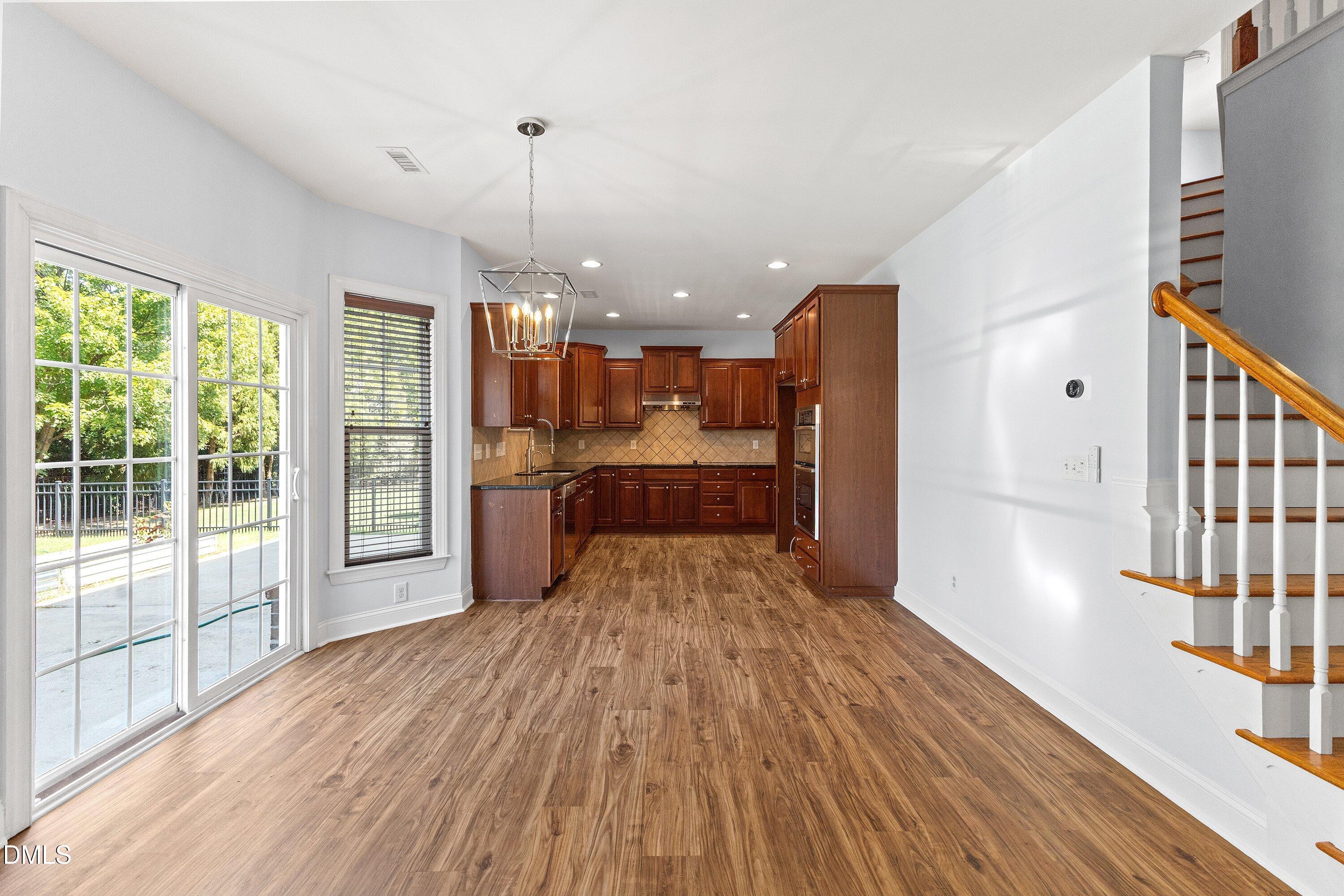2144 Royal Berry Court Property Photo 17