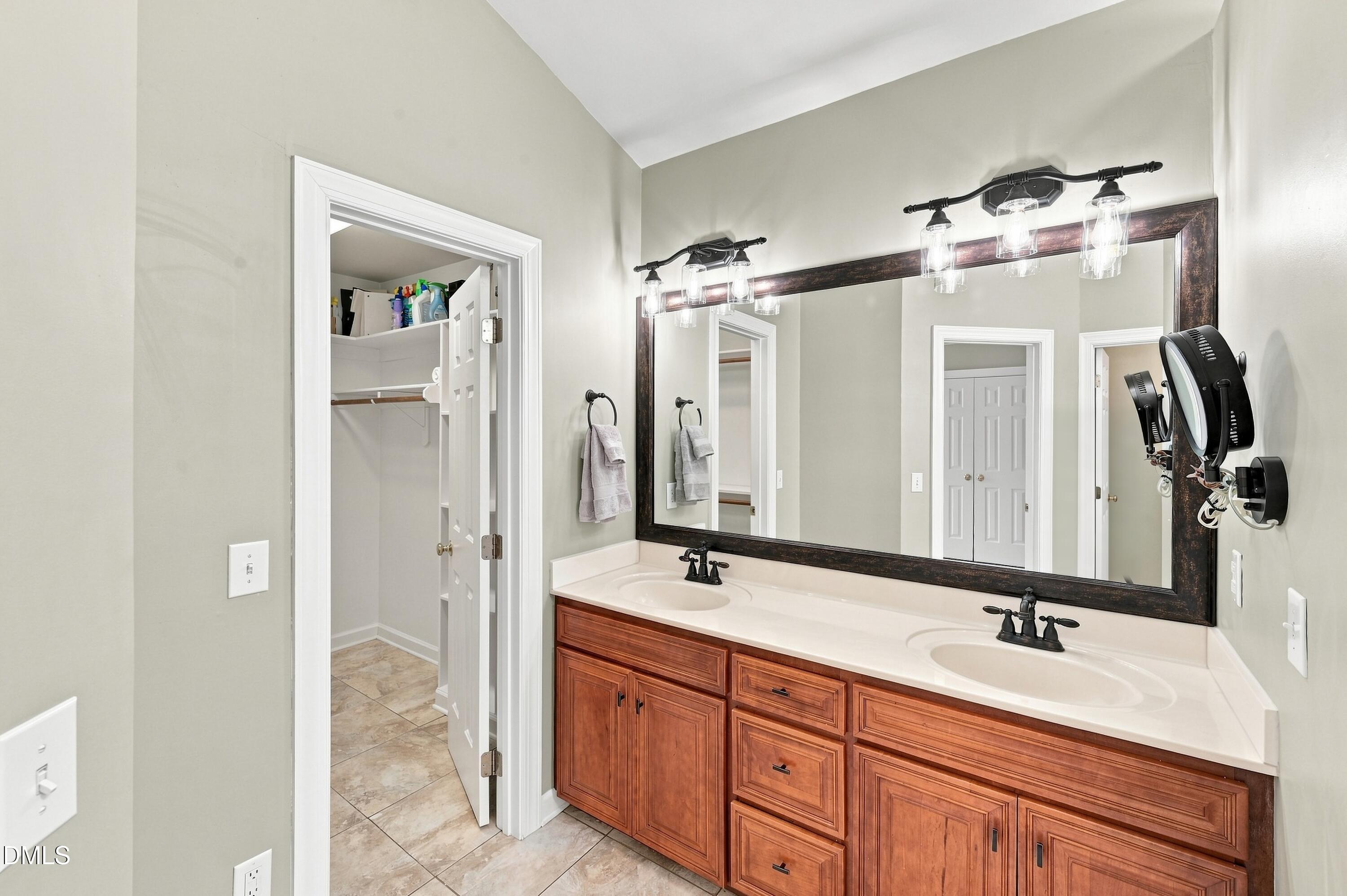 4324 Glen Erin Way Property Photo 26