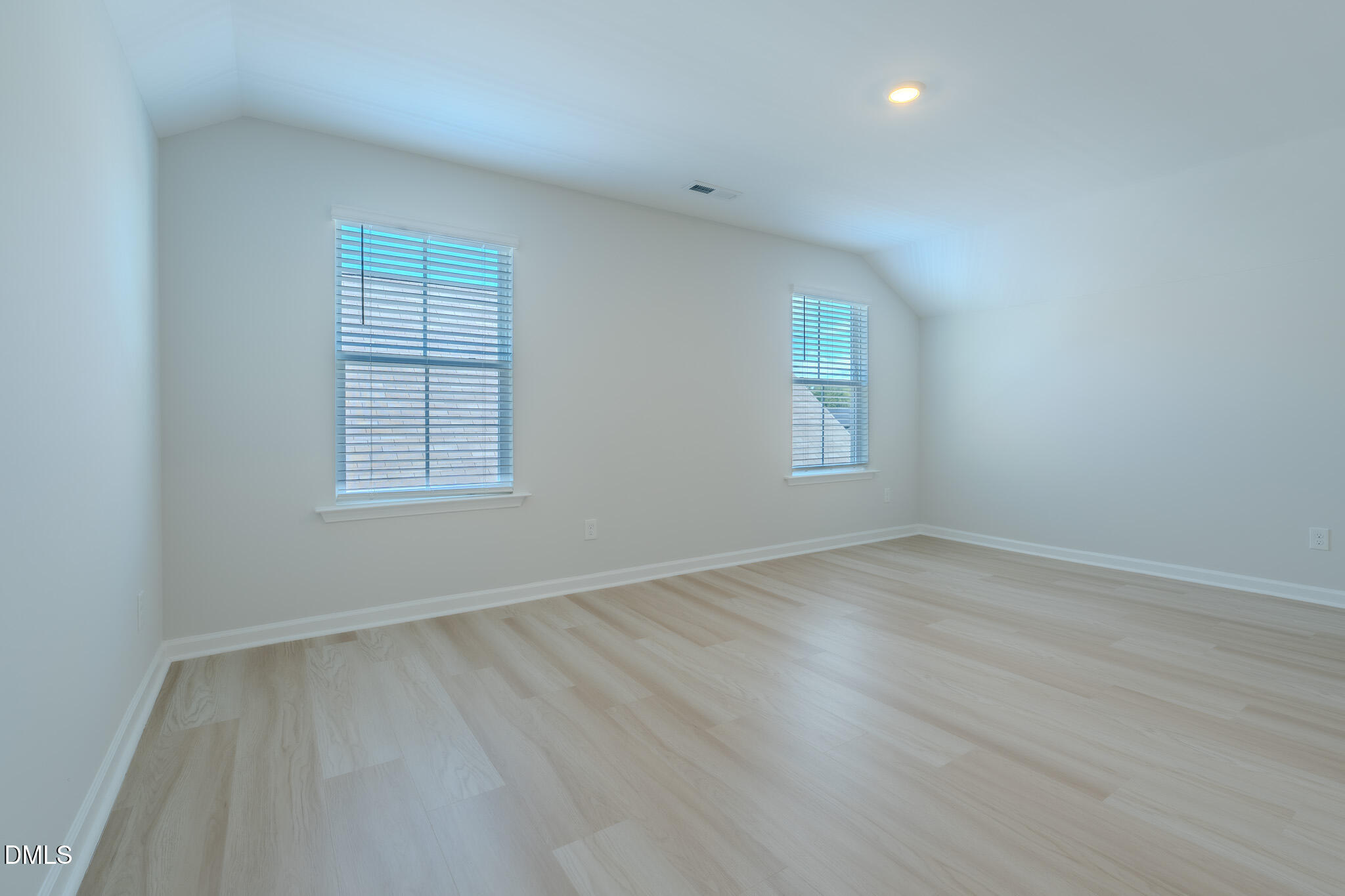 131 White Oak Garden Way Property Photo 24