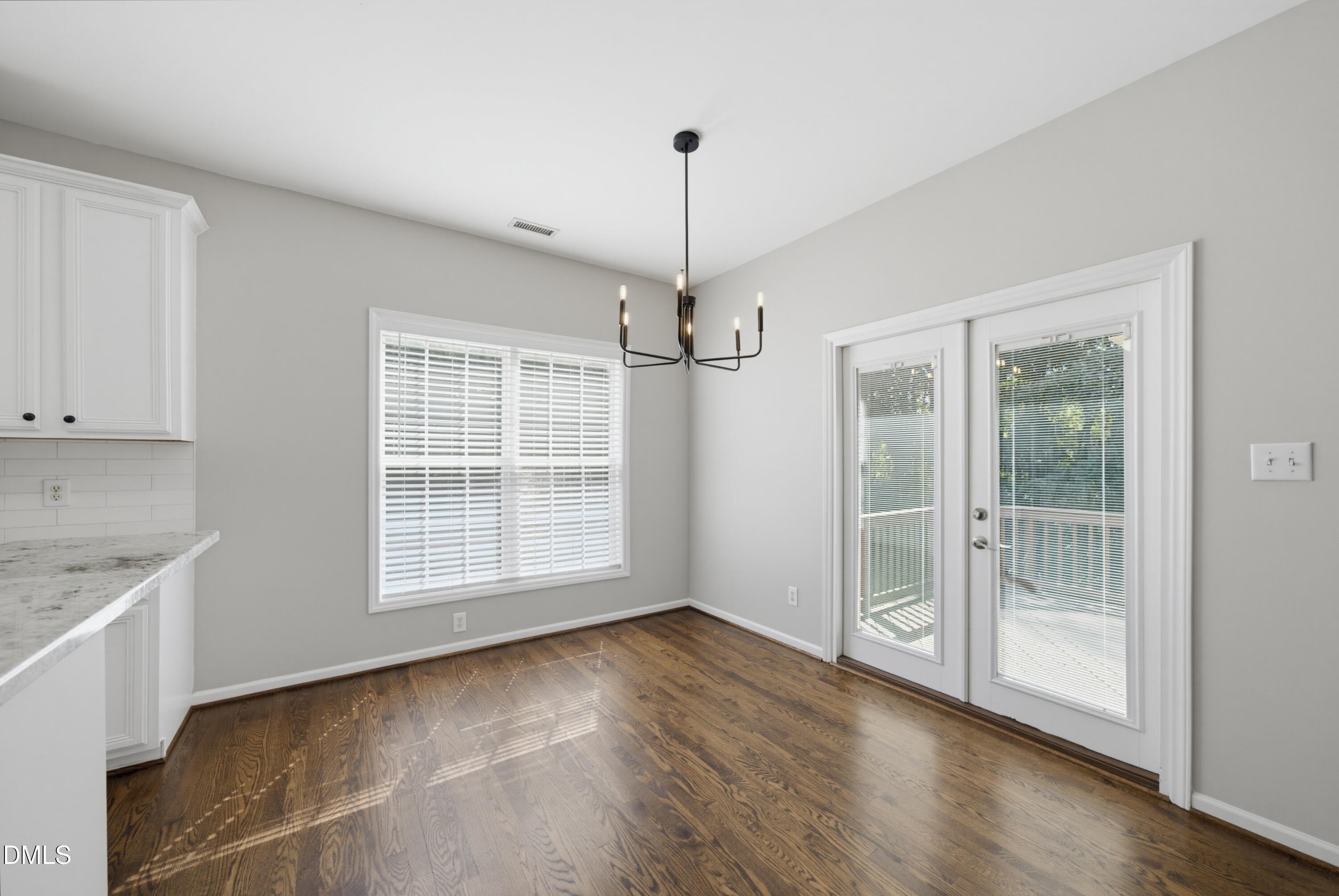 2420 Silver Lake Trail Property Photo 5