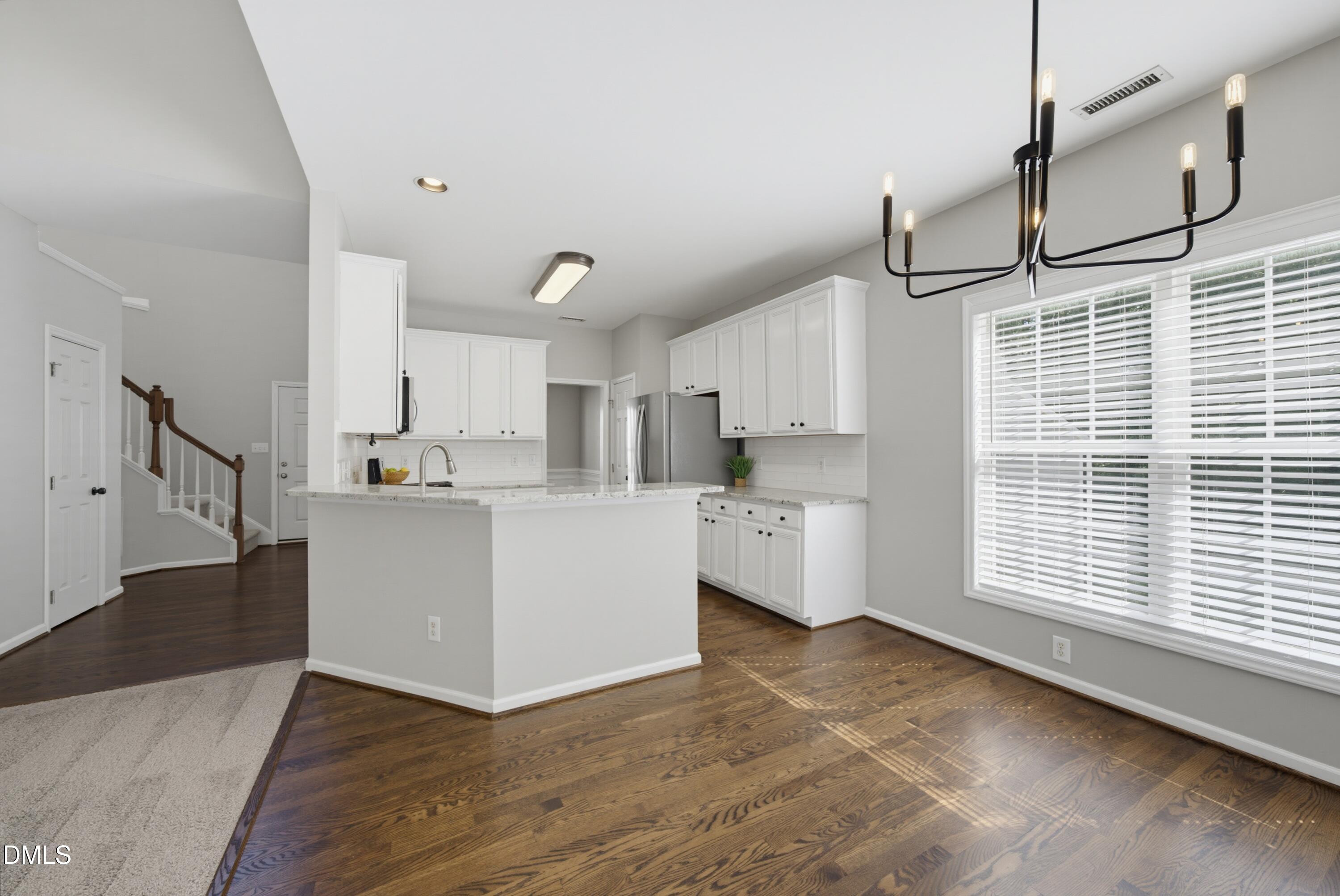 2420 Silver Lake Trail Property Photo 6