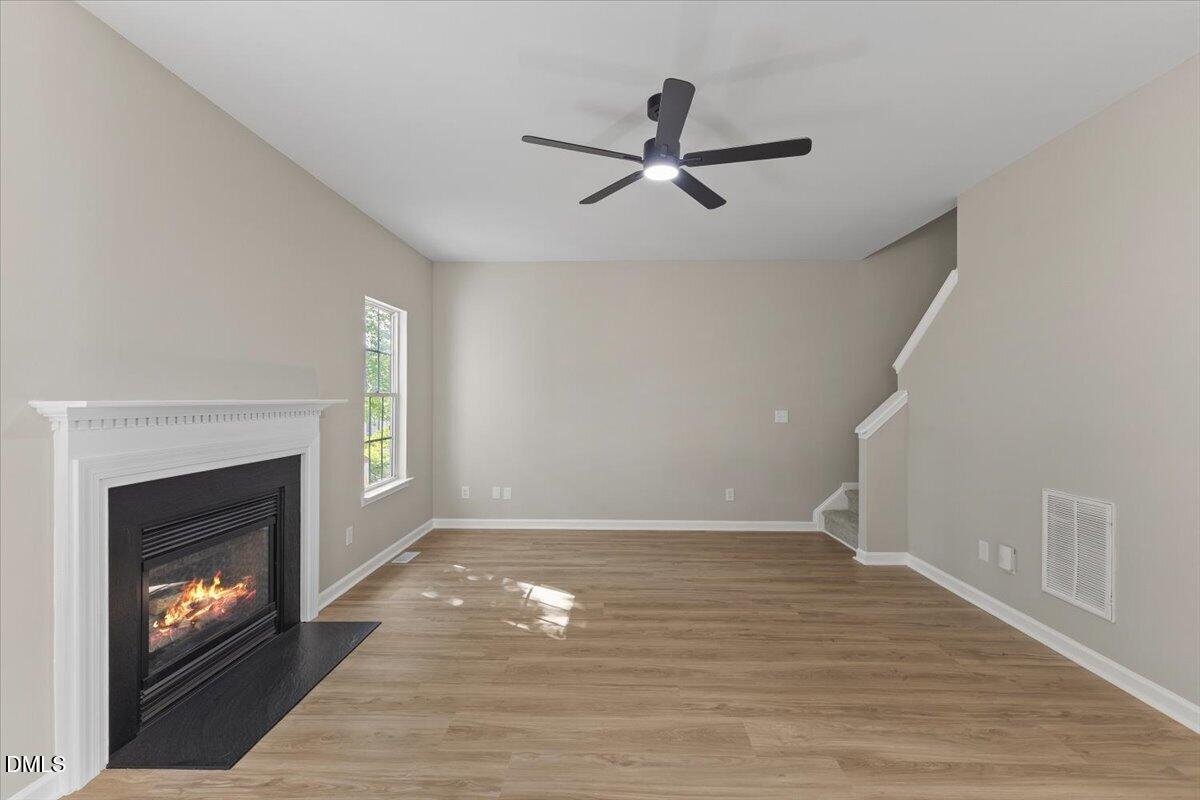 628 Hanska Way Property Photo 15