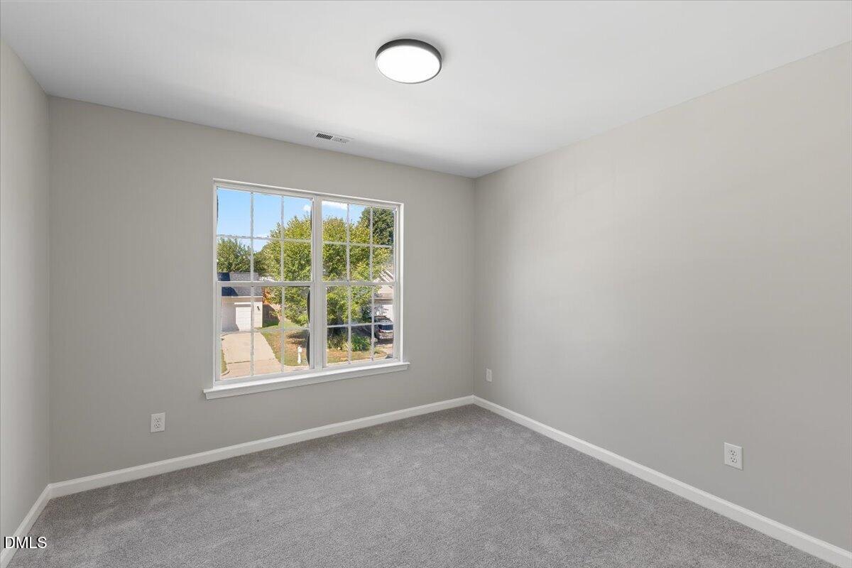 628 Hanska Way Property Photo 18