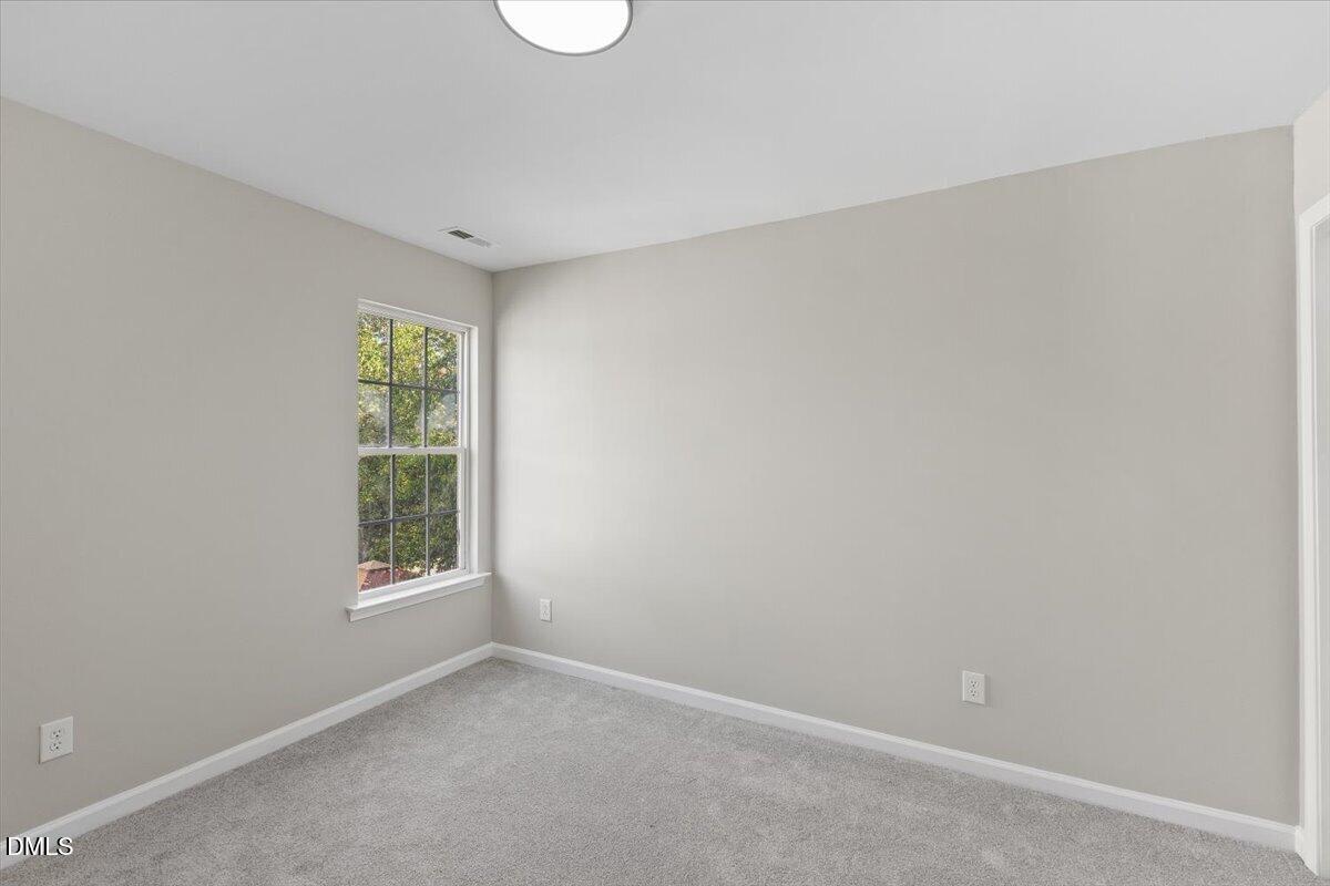 628 Hanska Way Property Photo 22