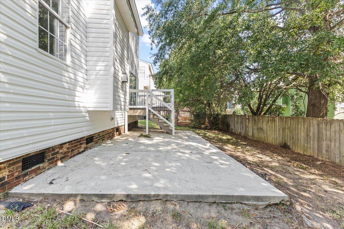 628 Hanska Way Property Photo 33