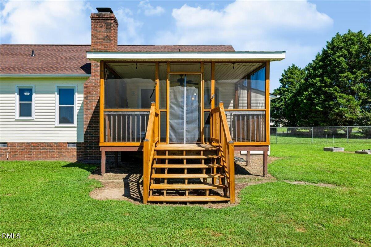 101 Wildberry Court Property Photo 4