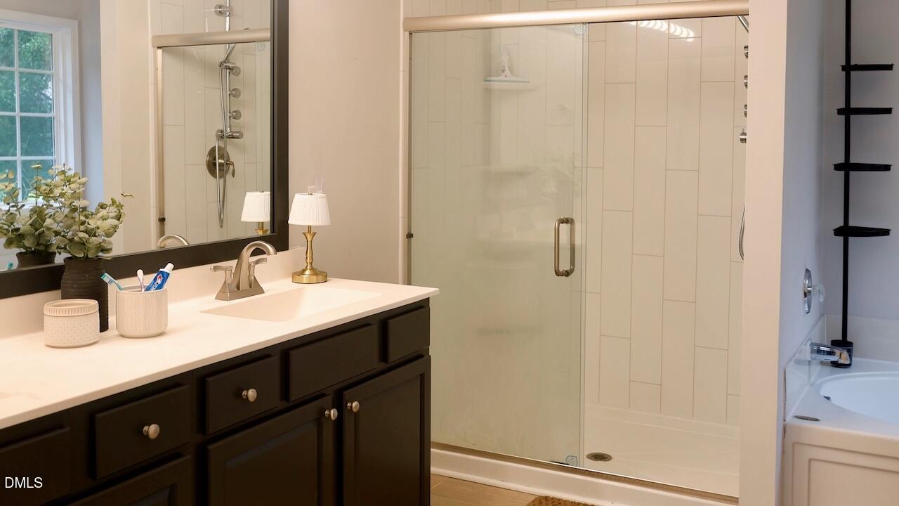 824 Stackhurst Way Property Photo 18