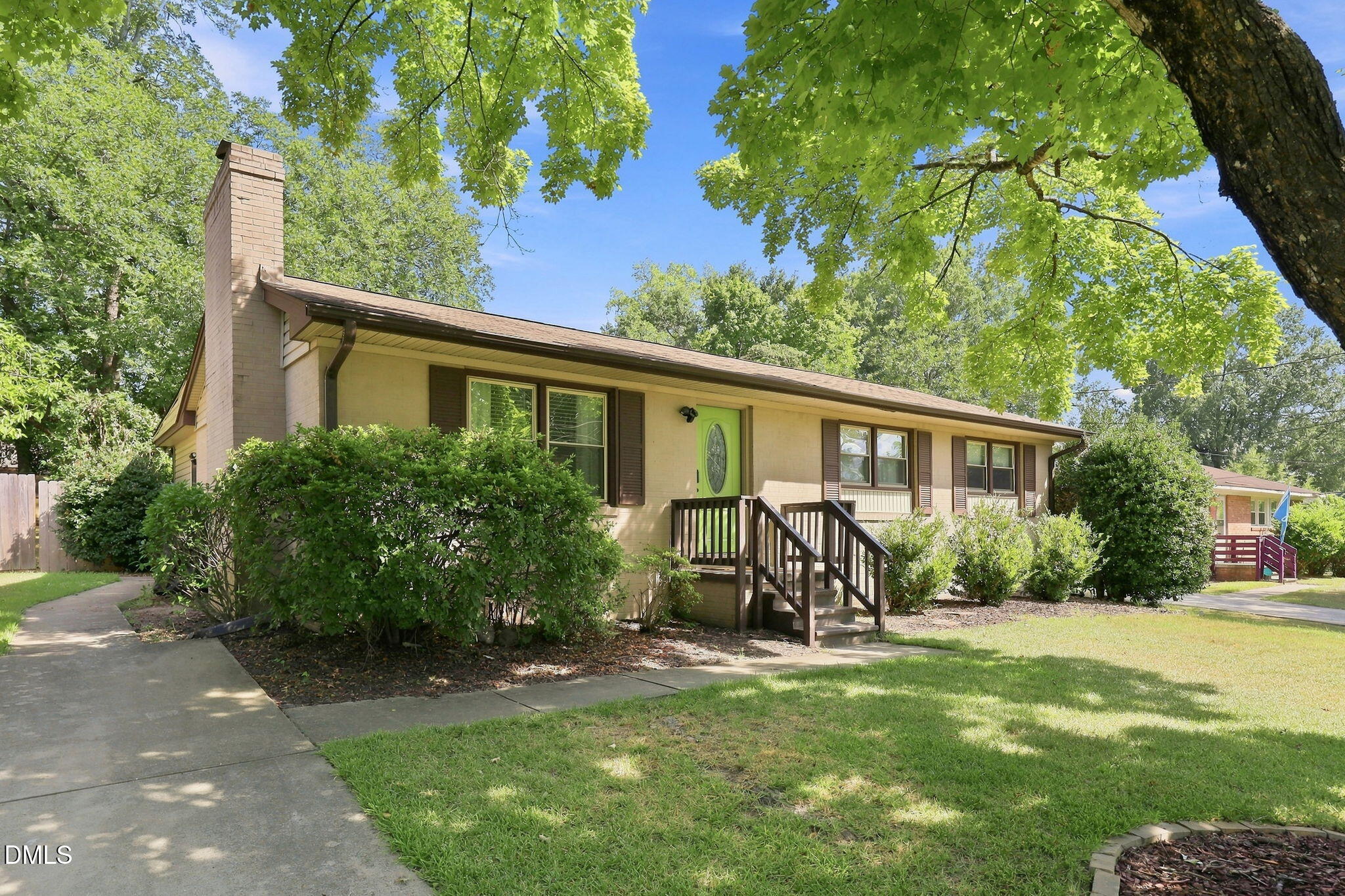 913 Greenwich Street Property Photo 1