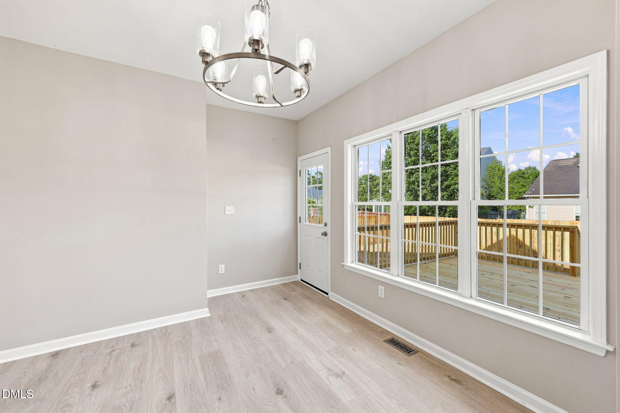 8616 Wild Wood Forest Drive Property Photo 7