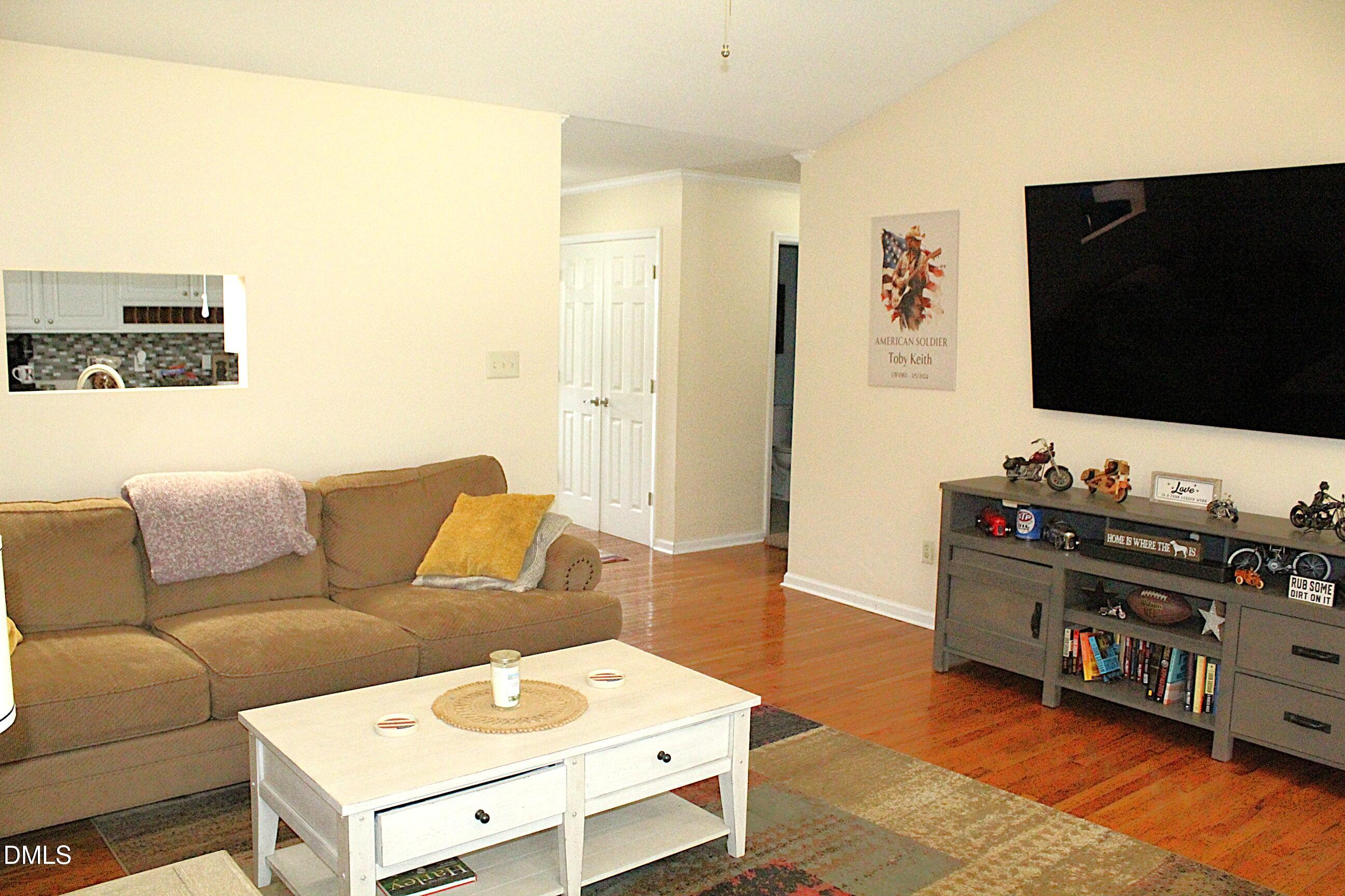 118 Random Lane Property Photo 6