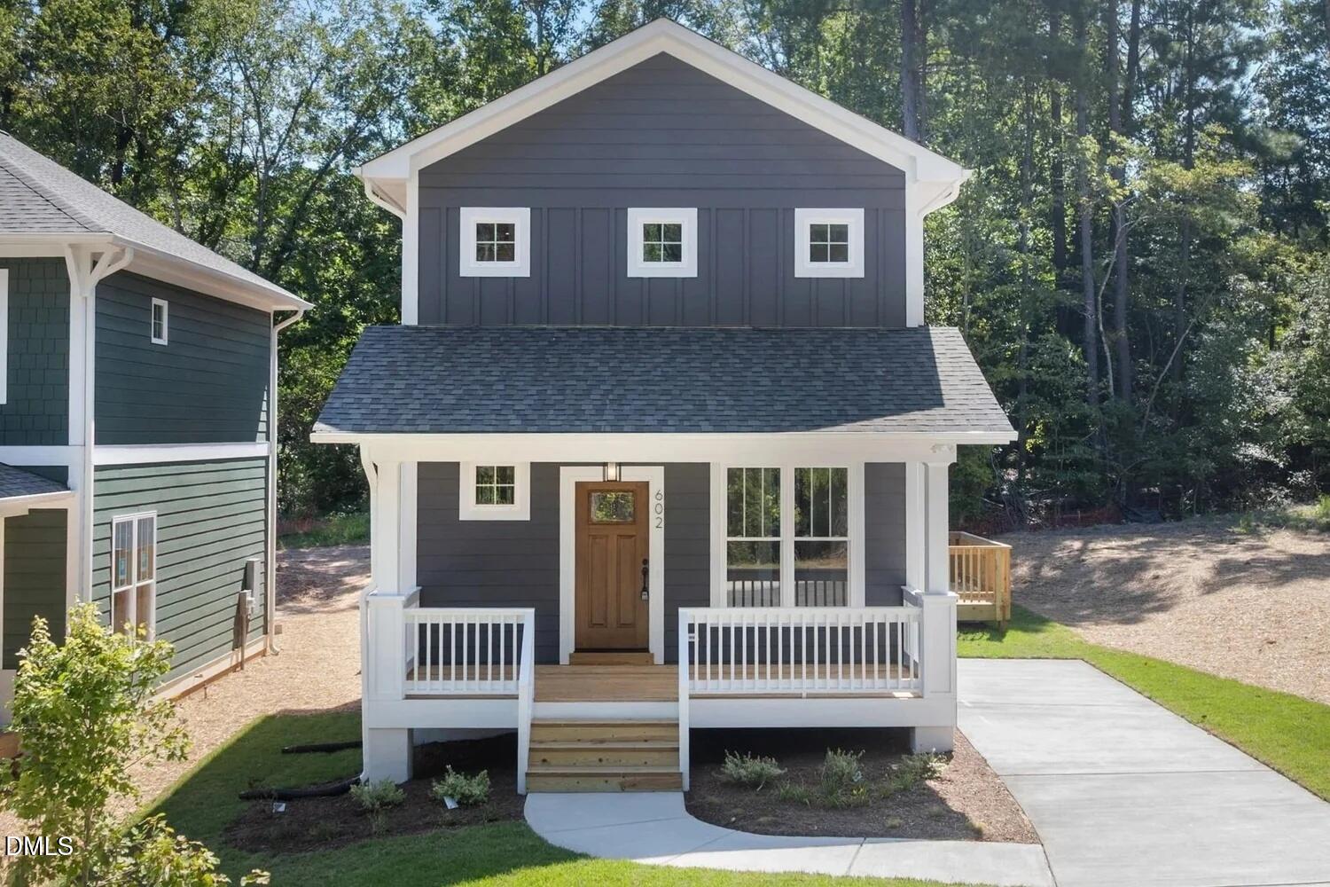 592 Hemlock Avenue Property Photo 3