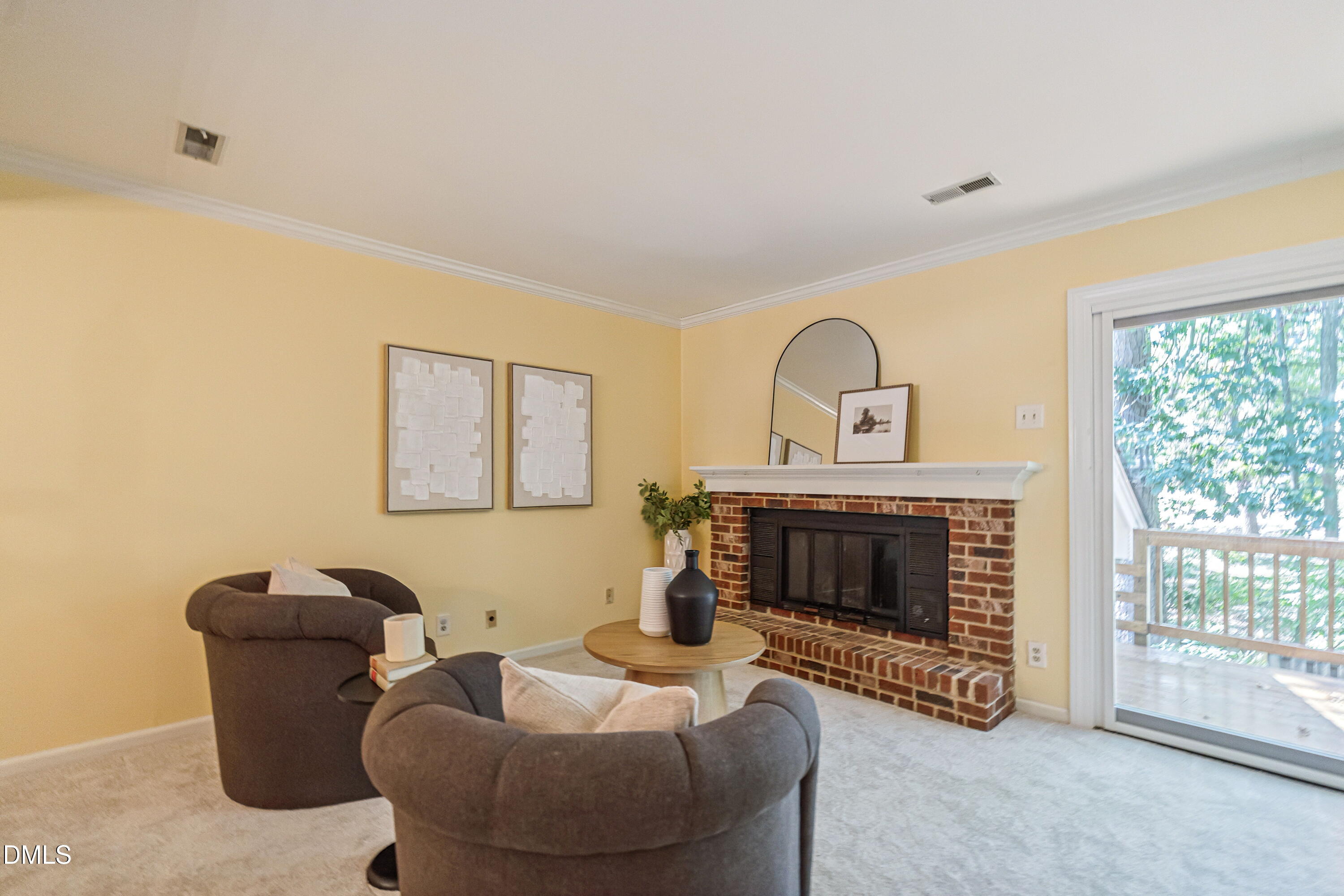 1523 Woodcroft Drive Property Photo 15