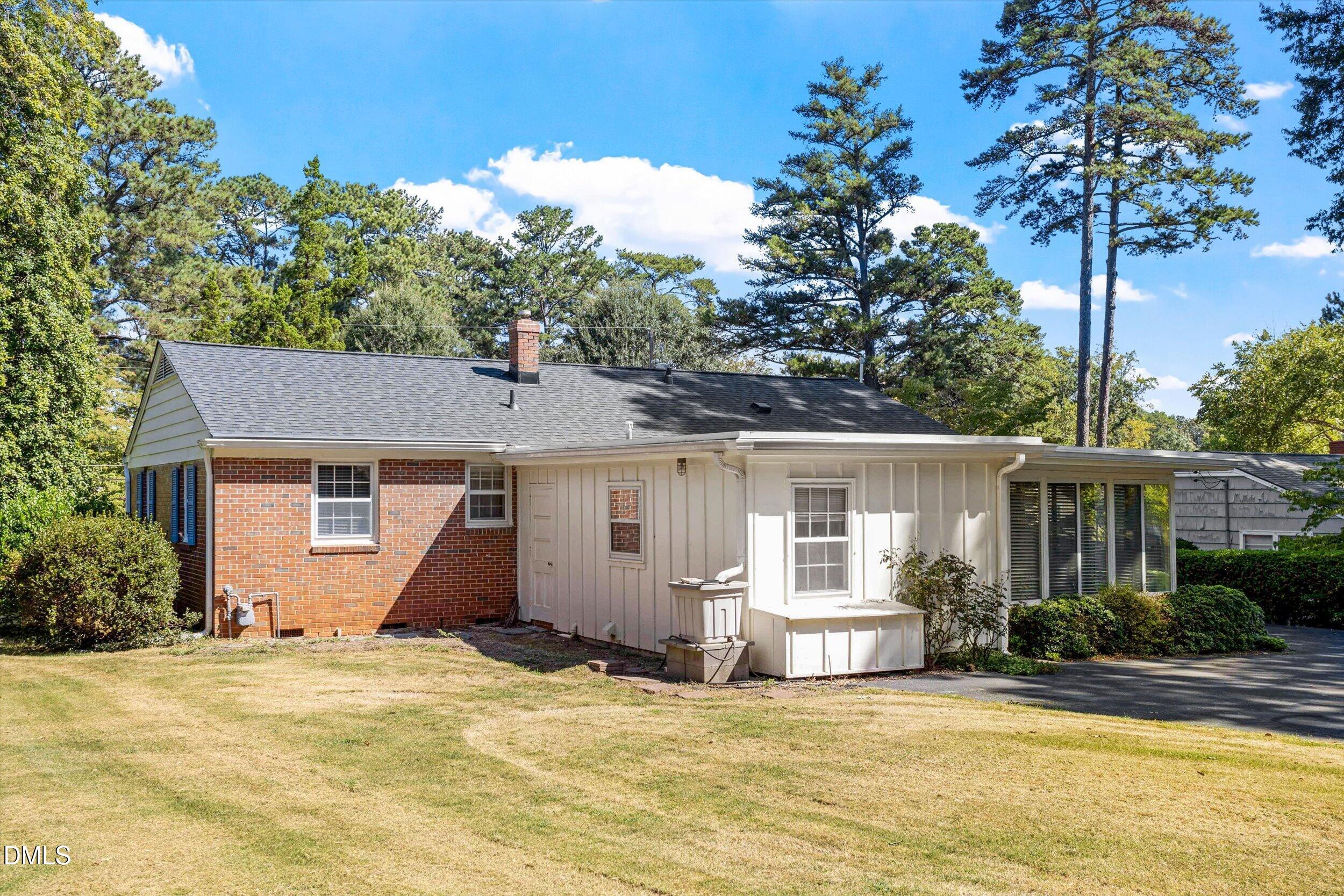 3413 Redbud Lane Property Photo 4
