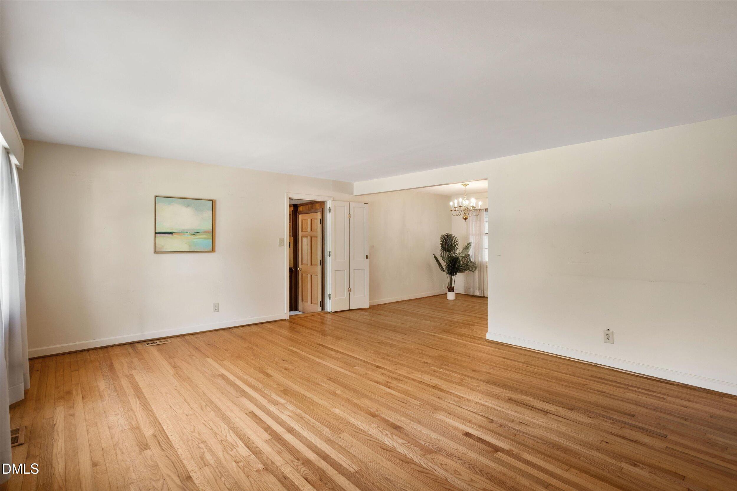 3413 Redbud Lane Property Photo 6