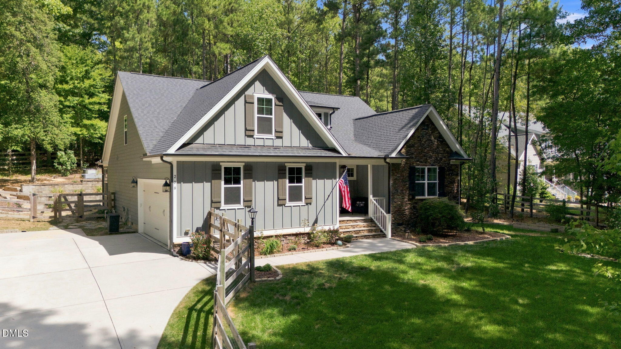 208 Tobacco Road Property Photo 1