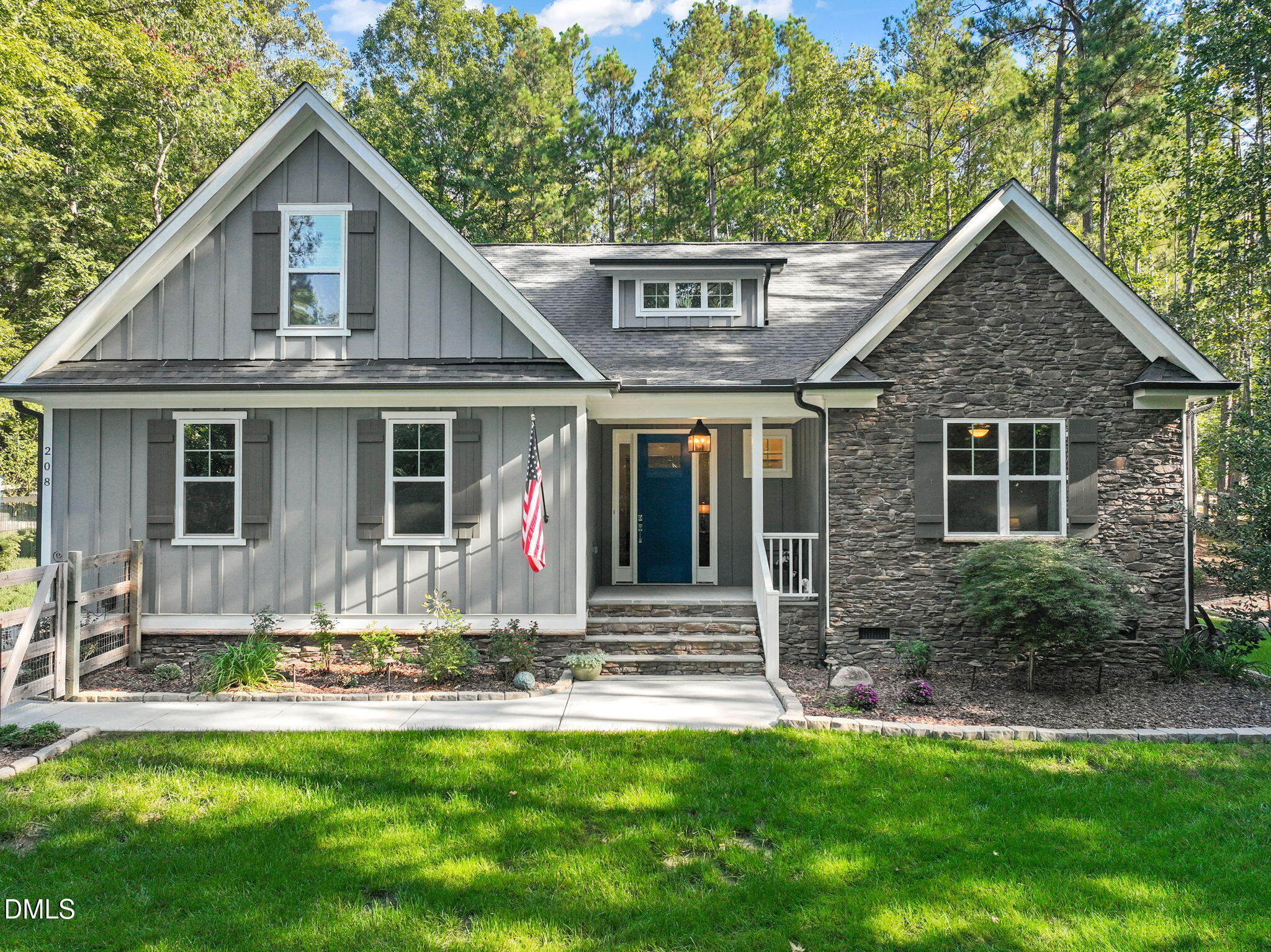 208 Tobacco Road Property Photo 1