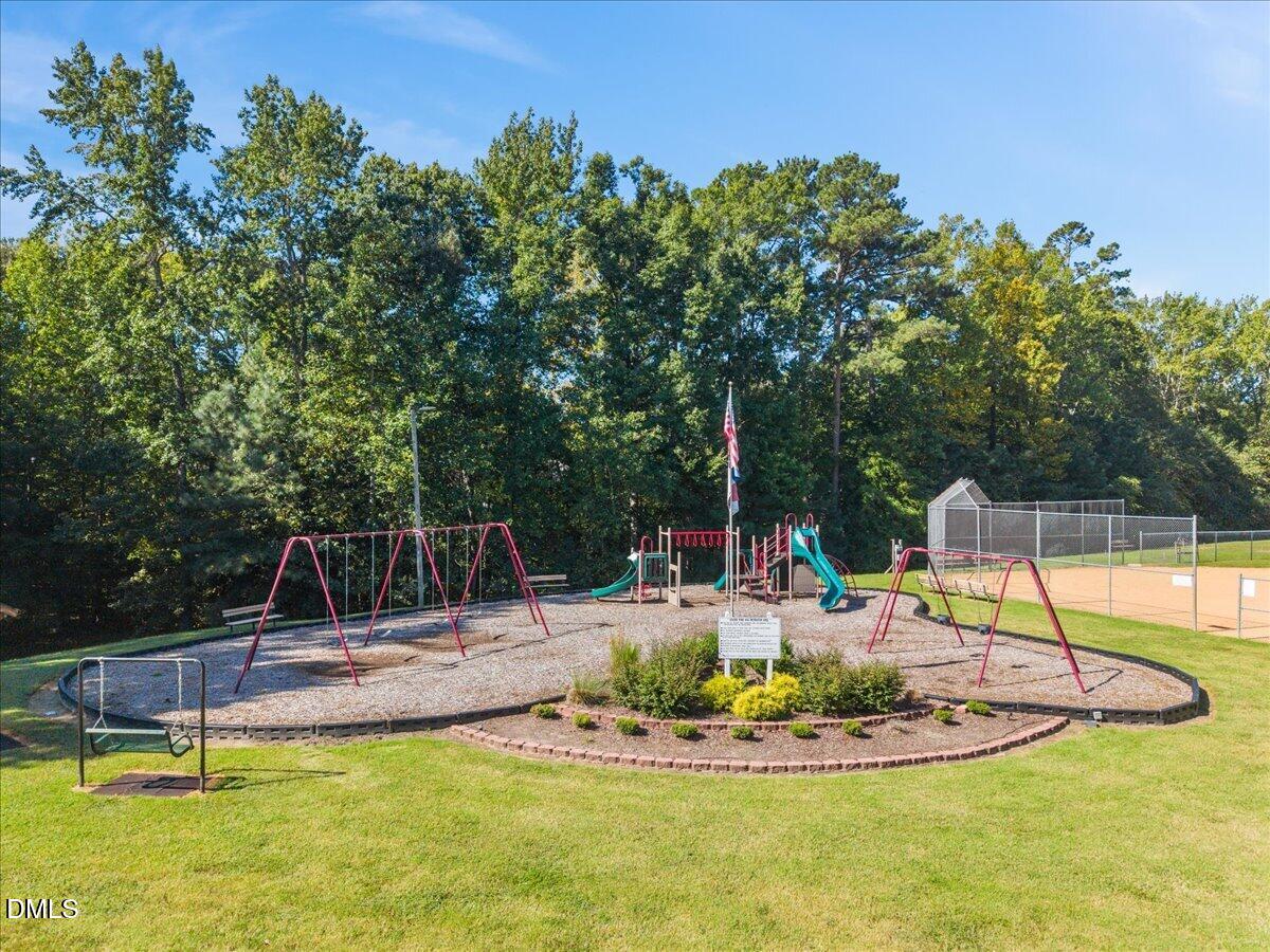 2660 Bowden Drive Property Photo 27