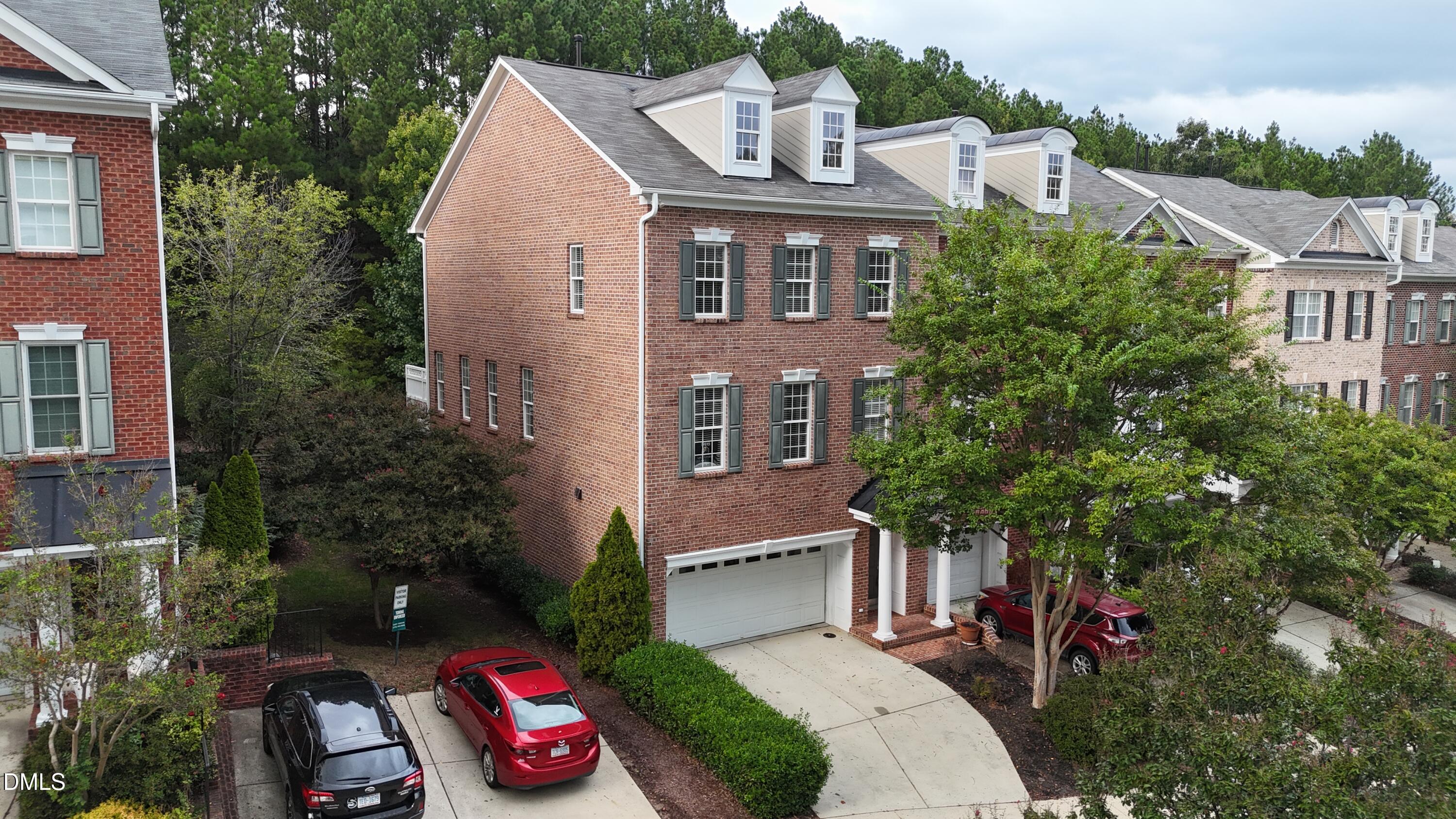 351 Bridgegate Drive Property Photo 2