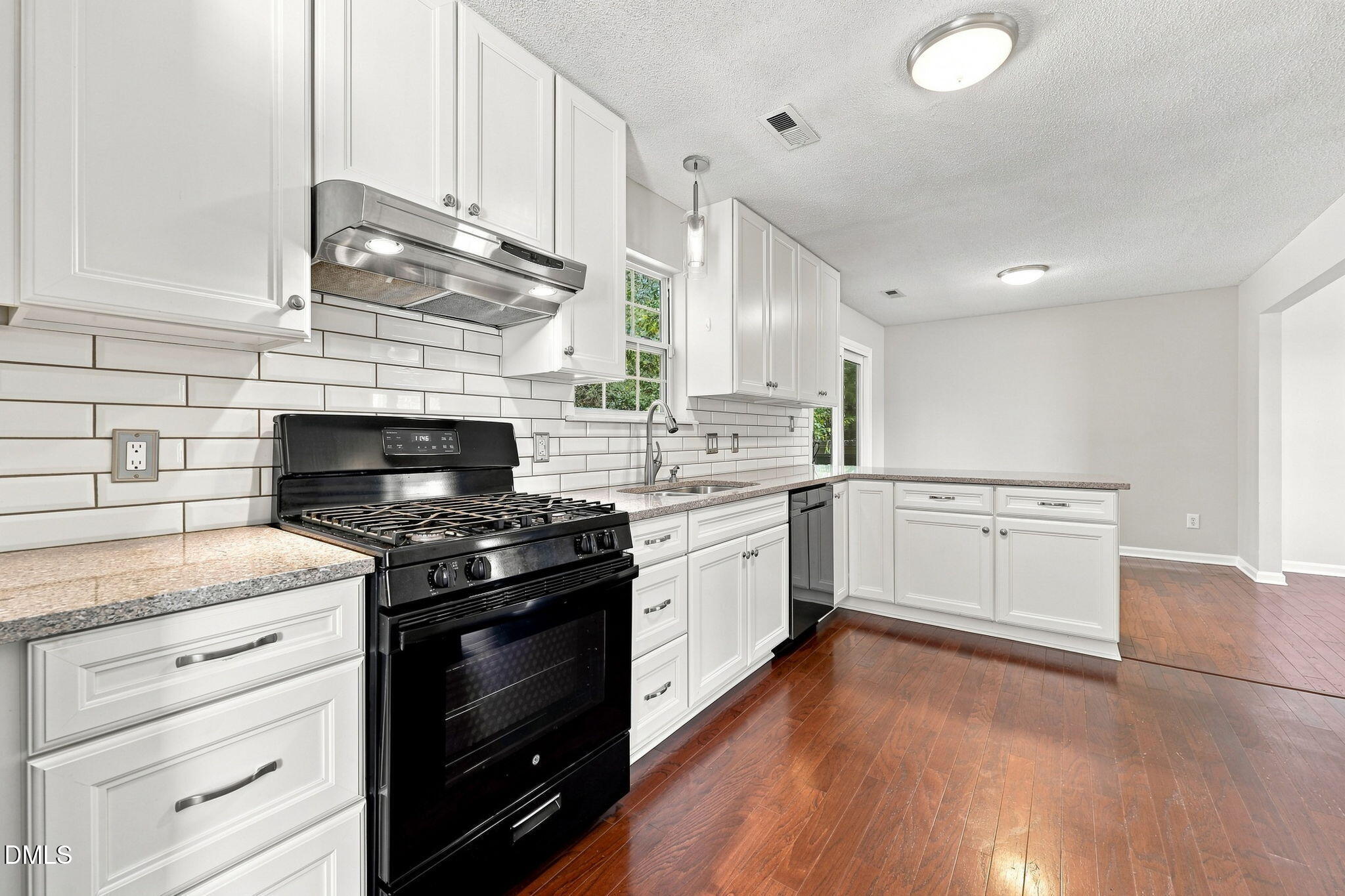 4201 Mardela Spring Drive Property Photo 4