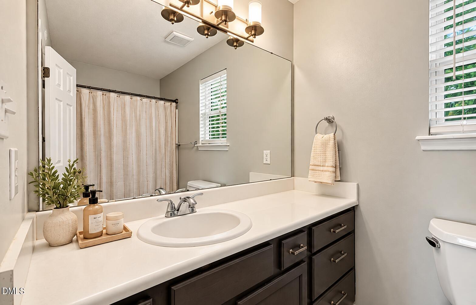 4201 Mardela Spring Drive Property Photo 14