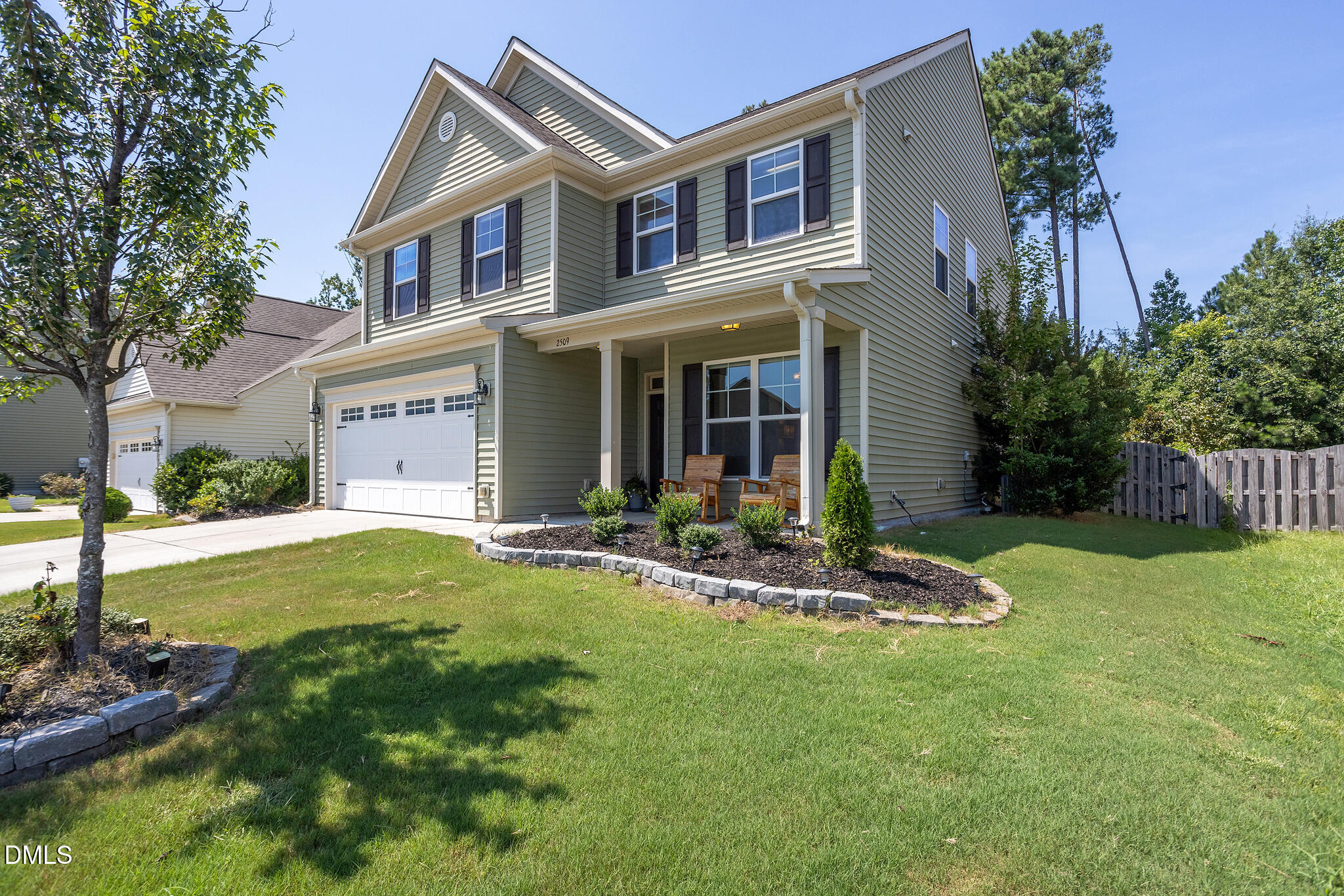 2509 Kestrel Heights Court Property Photo 2