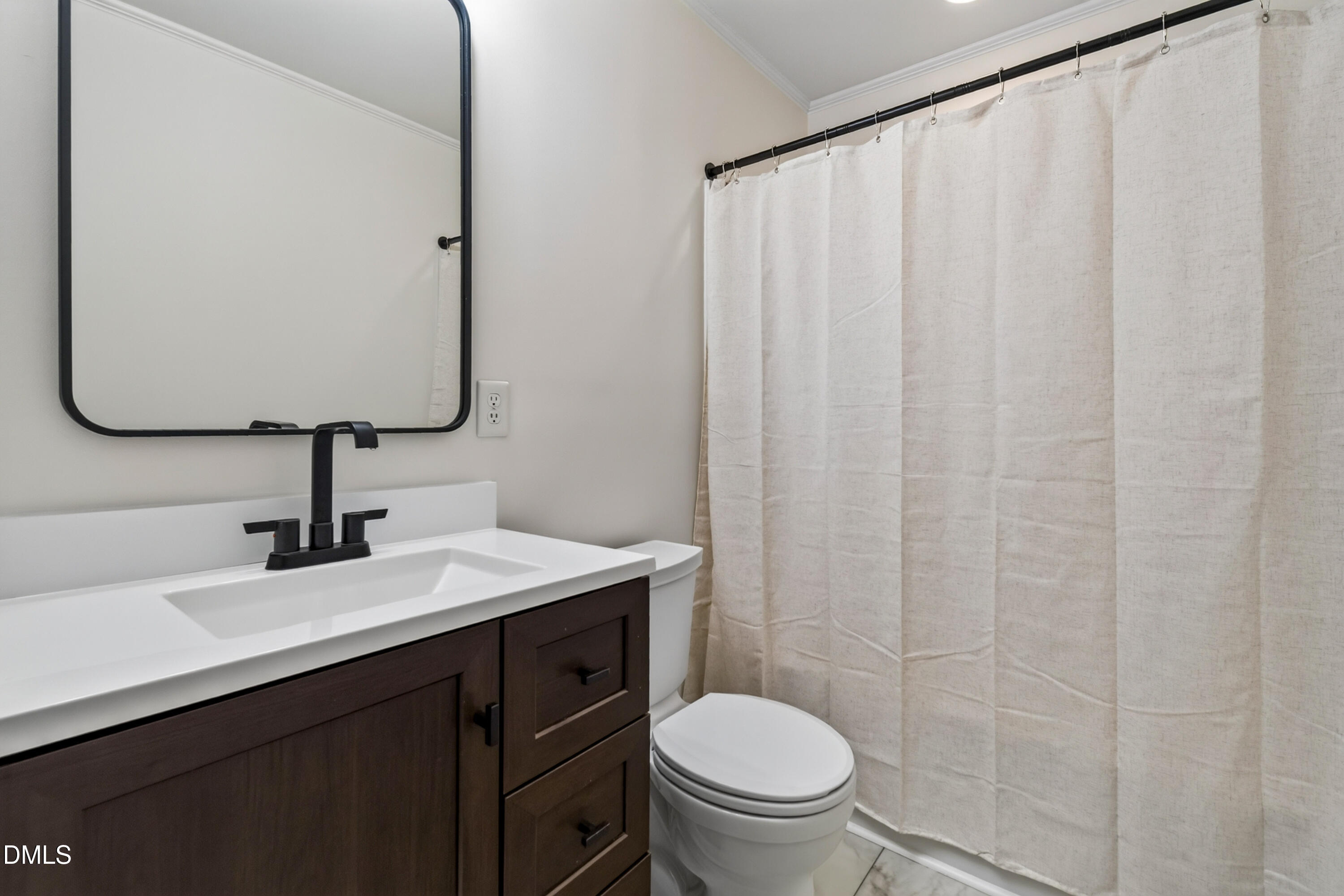 2732 Knowles Street Property Photo 20