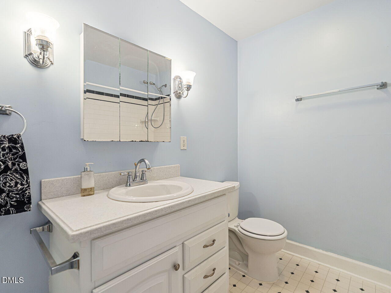 1411 Doughton Street Property Photo 14