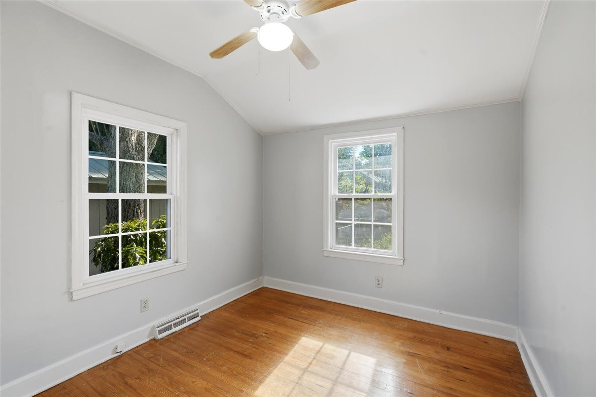 411 S 3rd Street Property Photo 22