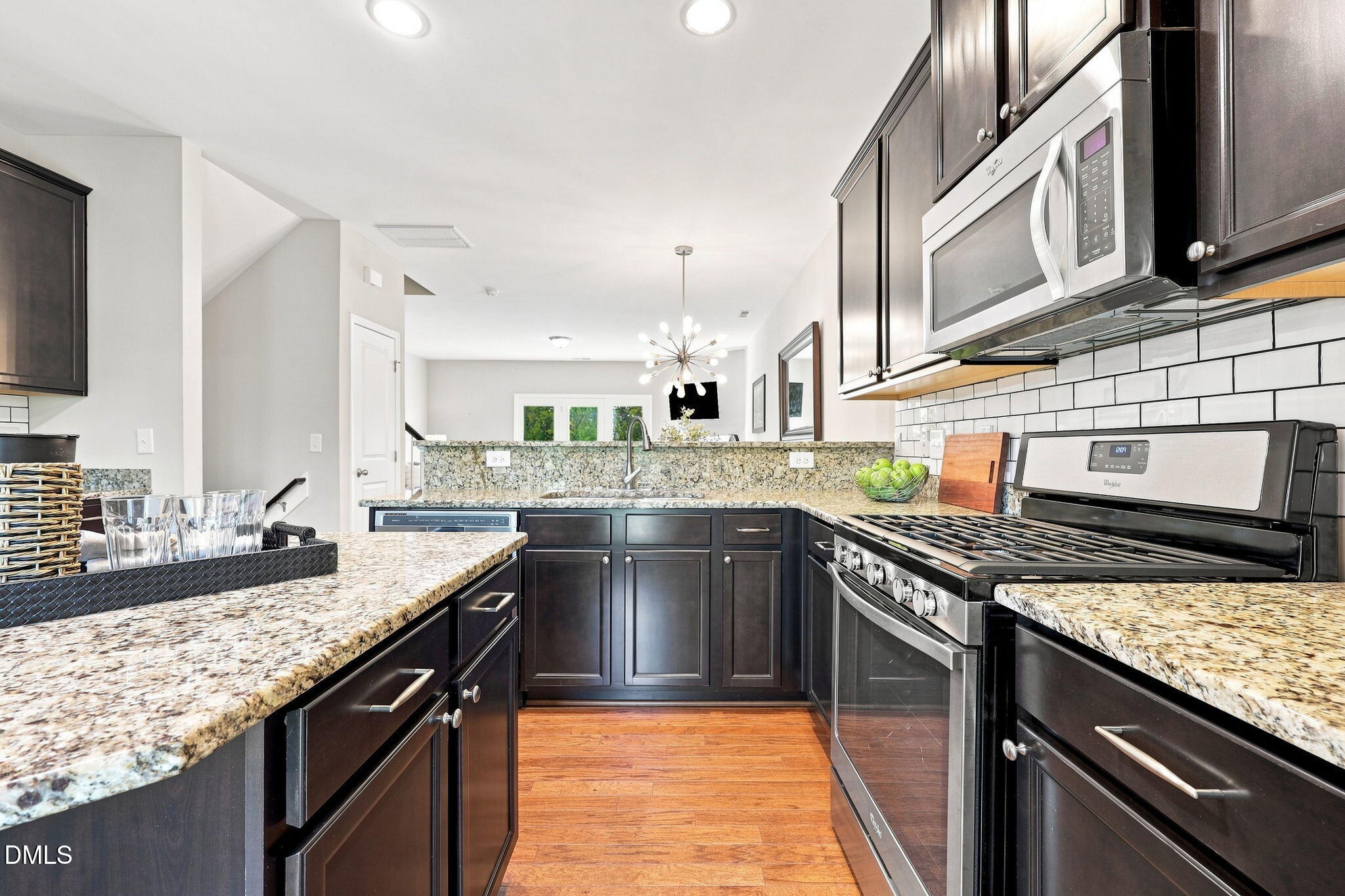 2074 Jersey City Place Property Photo 6
