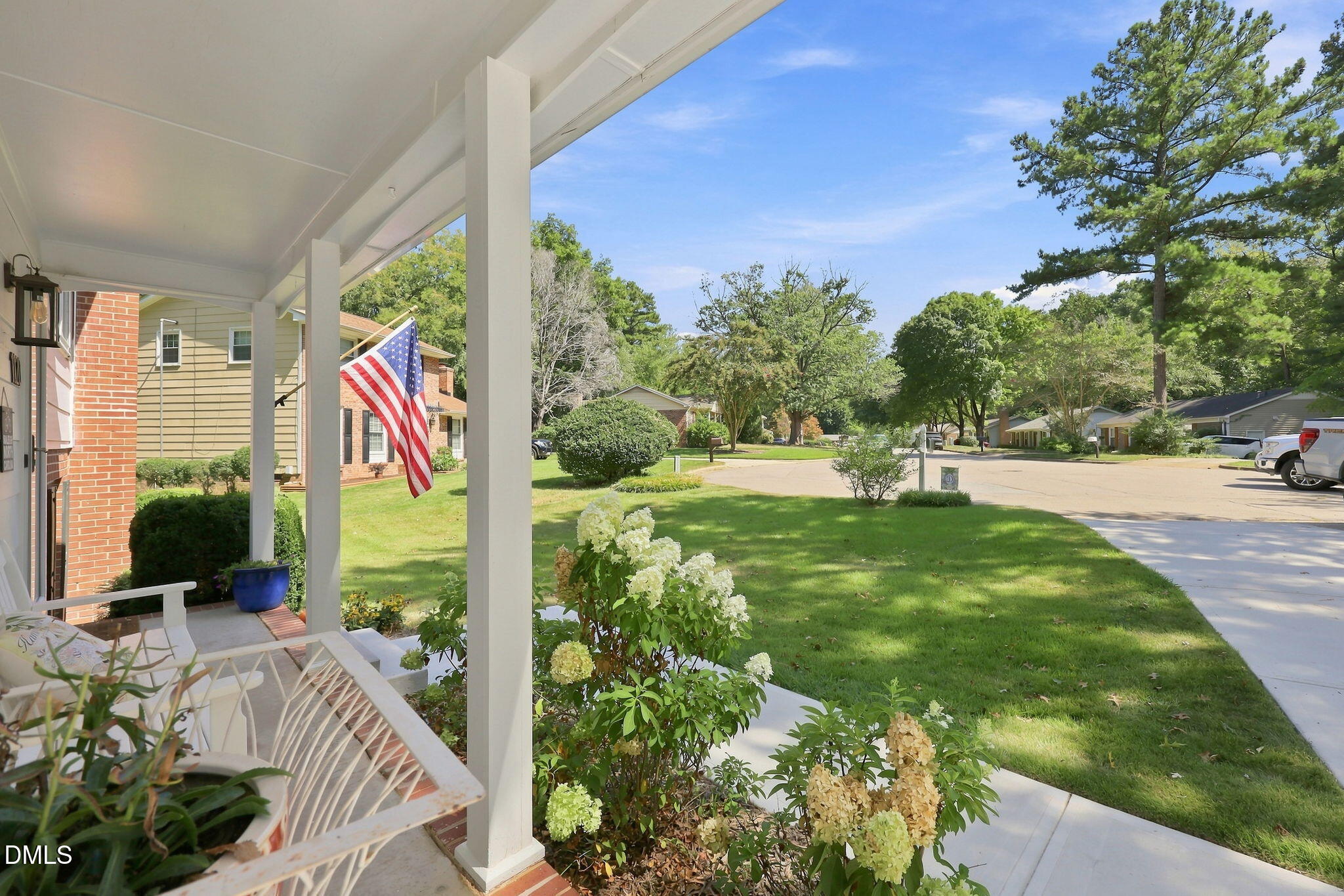 1120 Shetland Court Property Photo 2