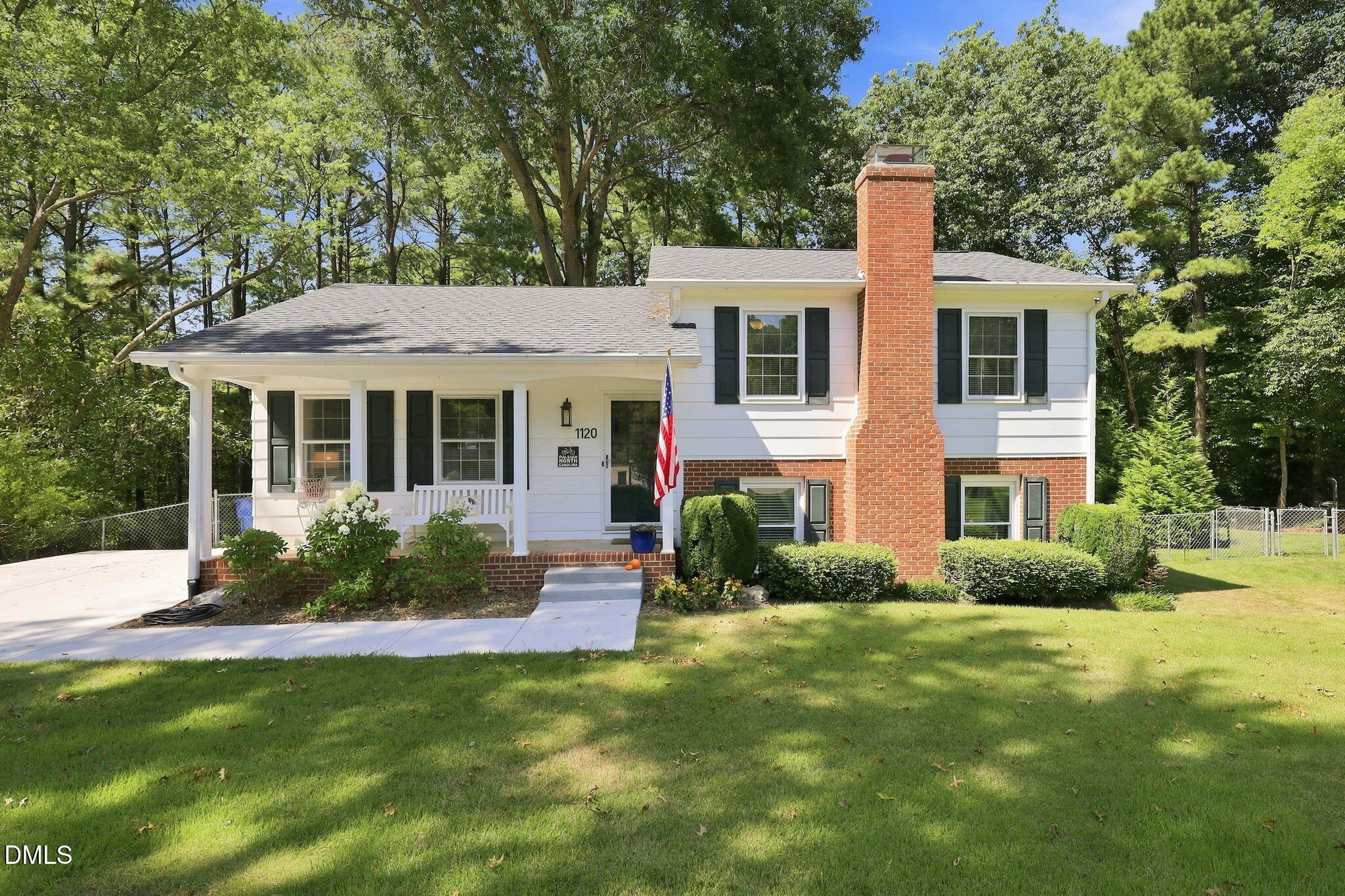 1120 Shetland Court Property Photo 3
