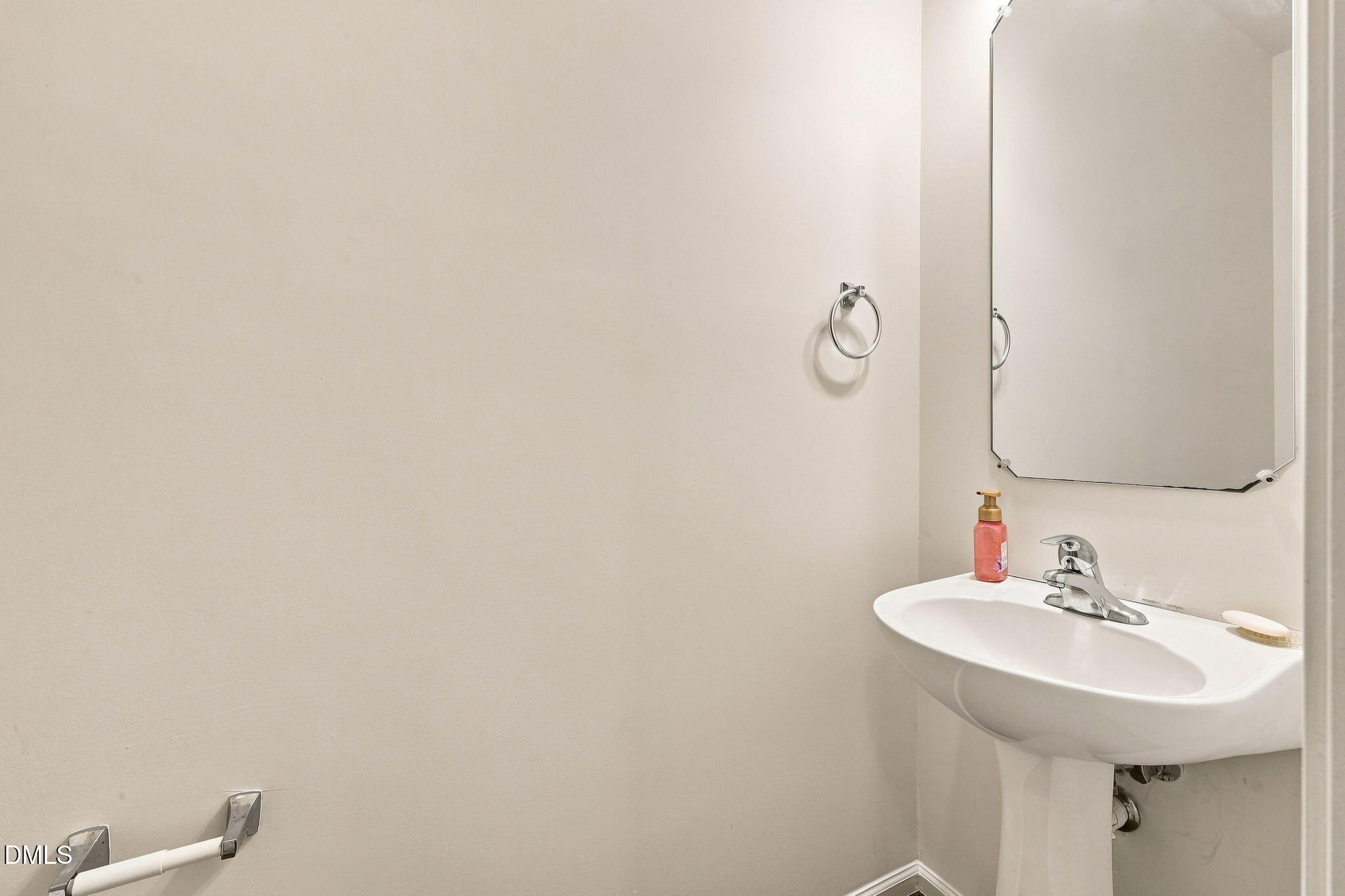 608 Samuel Cary Drive Property Photo 33