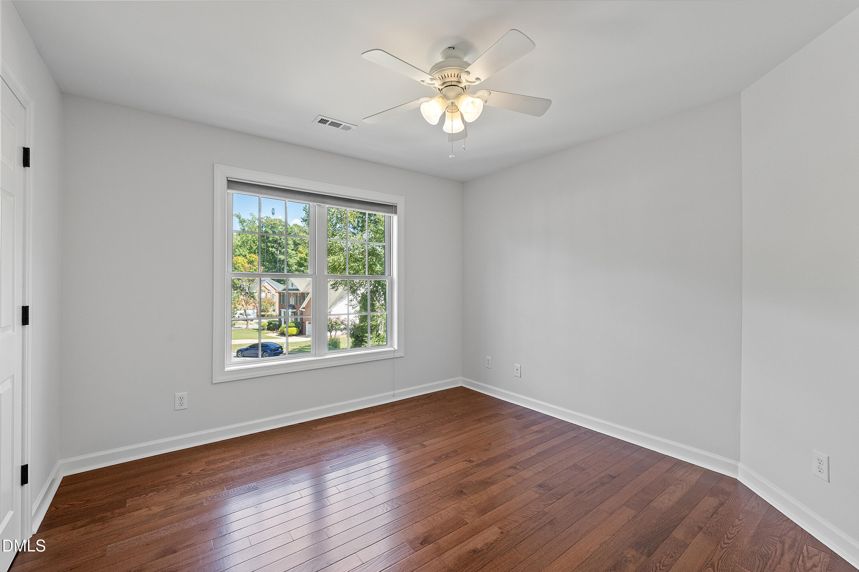 306 Honeywood Court Property Photo 27