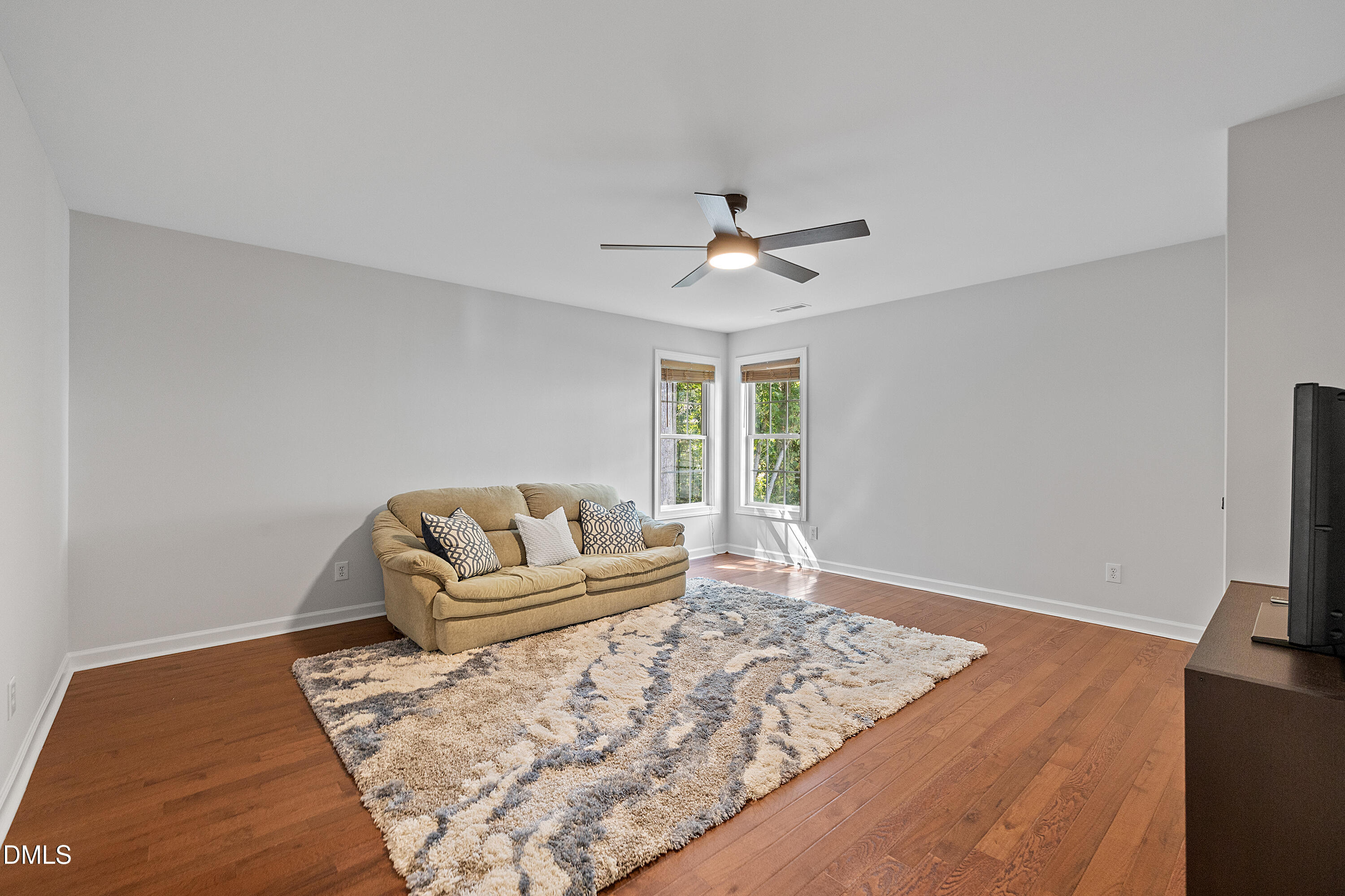 306 Honeywood Court Property Photo 32