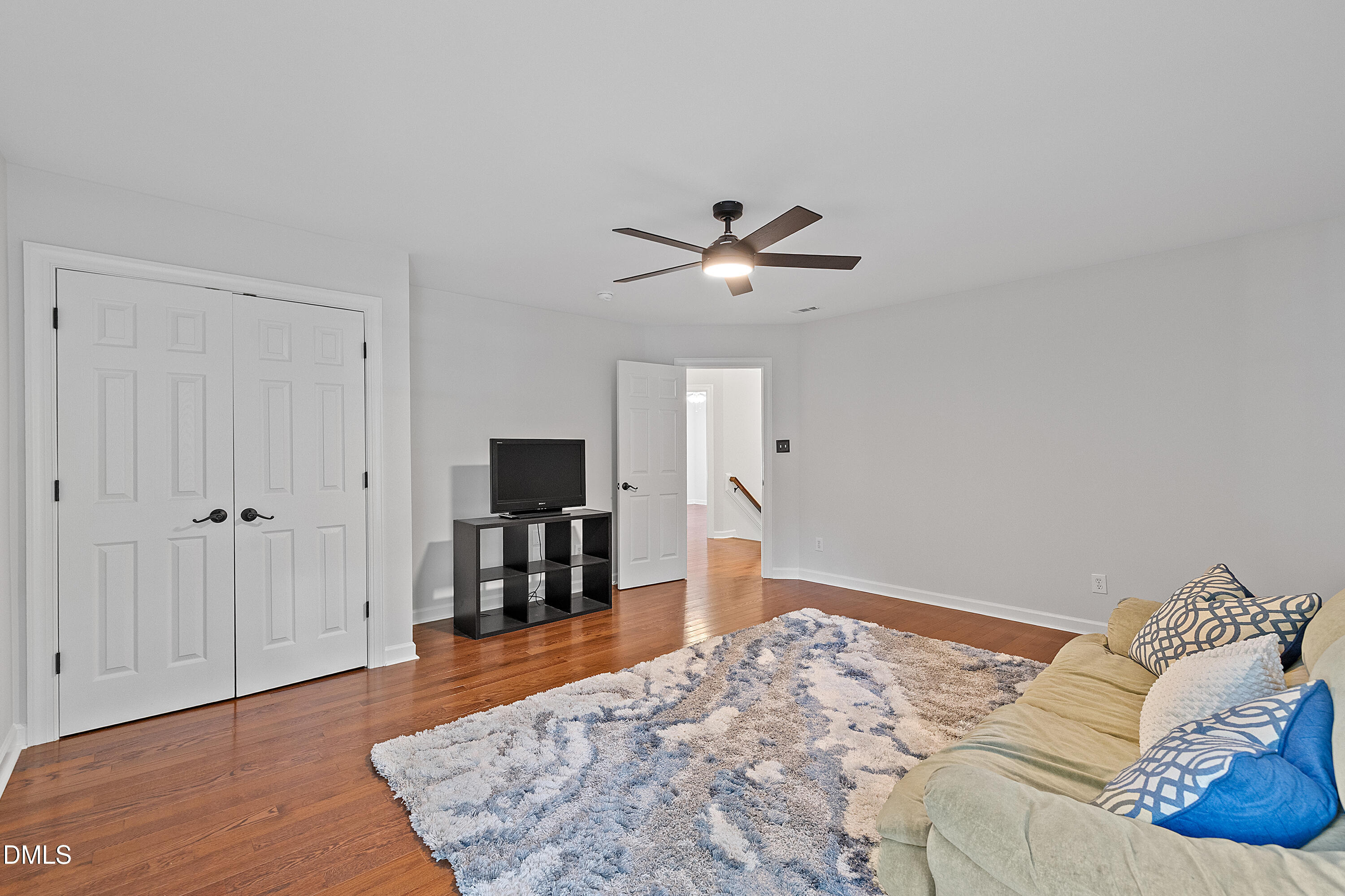 306 Honeywood Court Property Photo 33